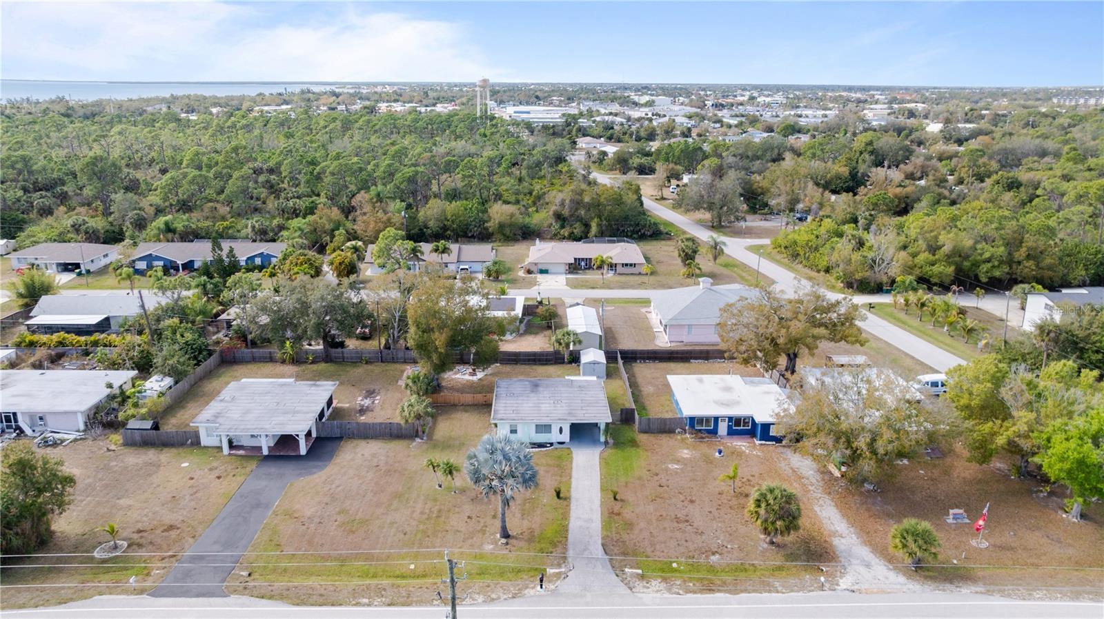 4419 Melbourne St Property Photo 4