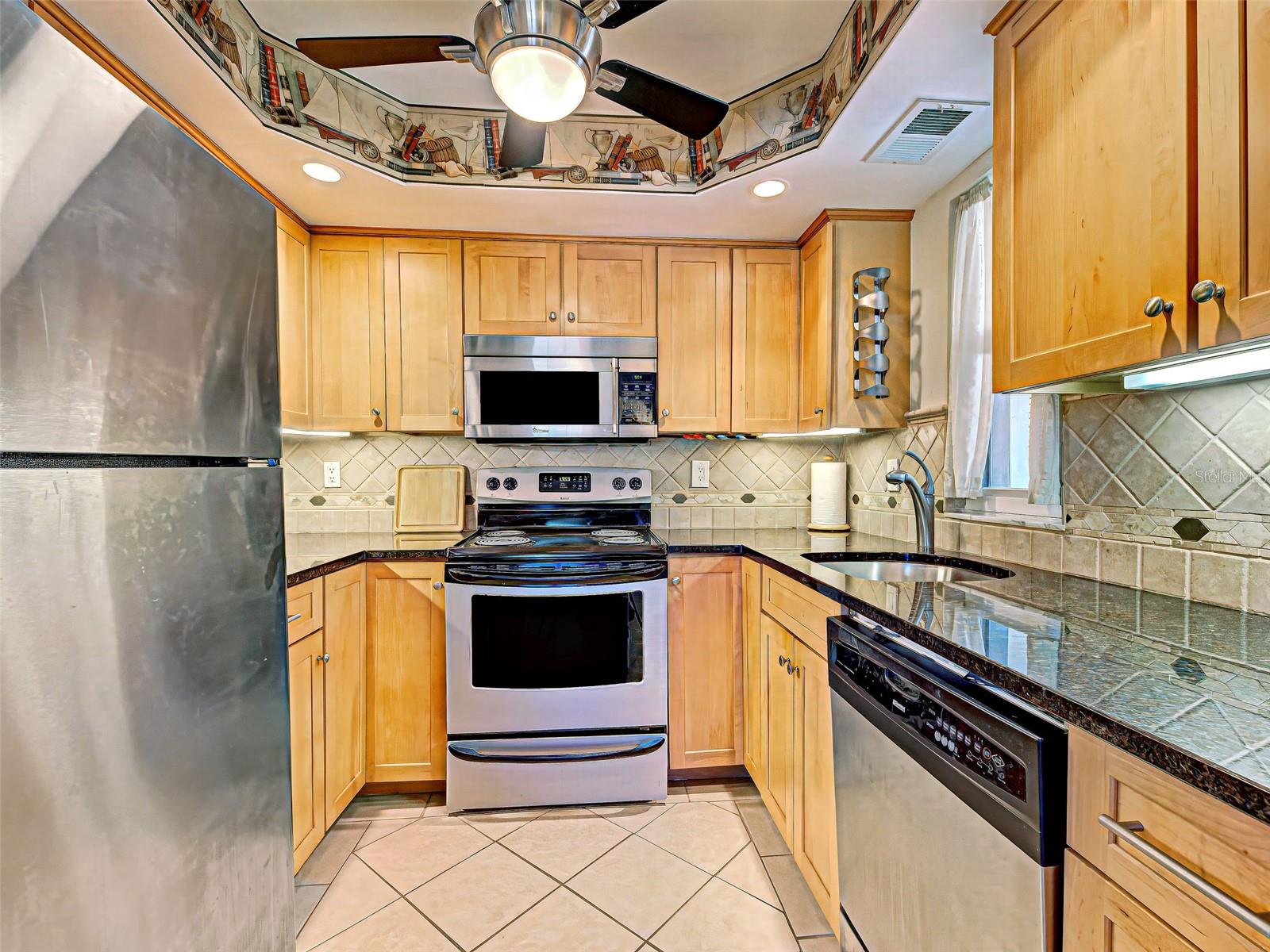 19505 Quesada Ave #ee202 Property Photo 7