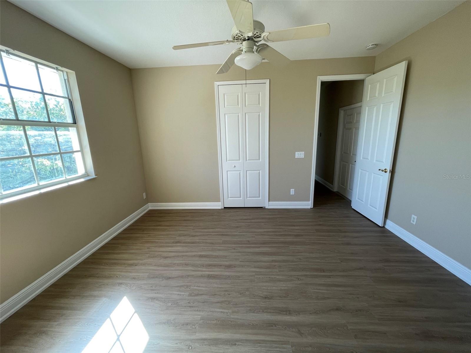 10365 Pendleton Ave Property Photo 8