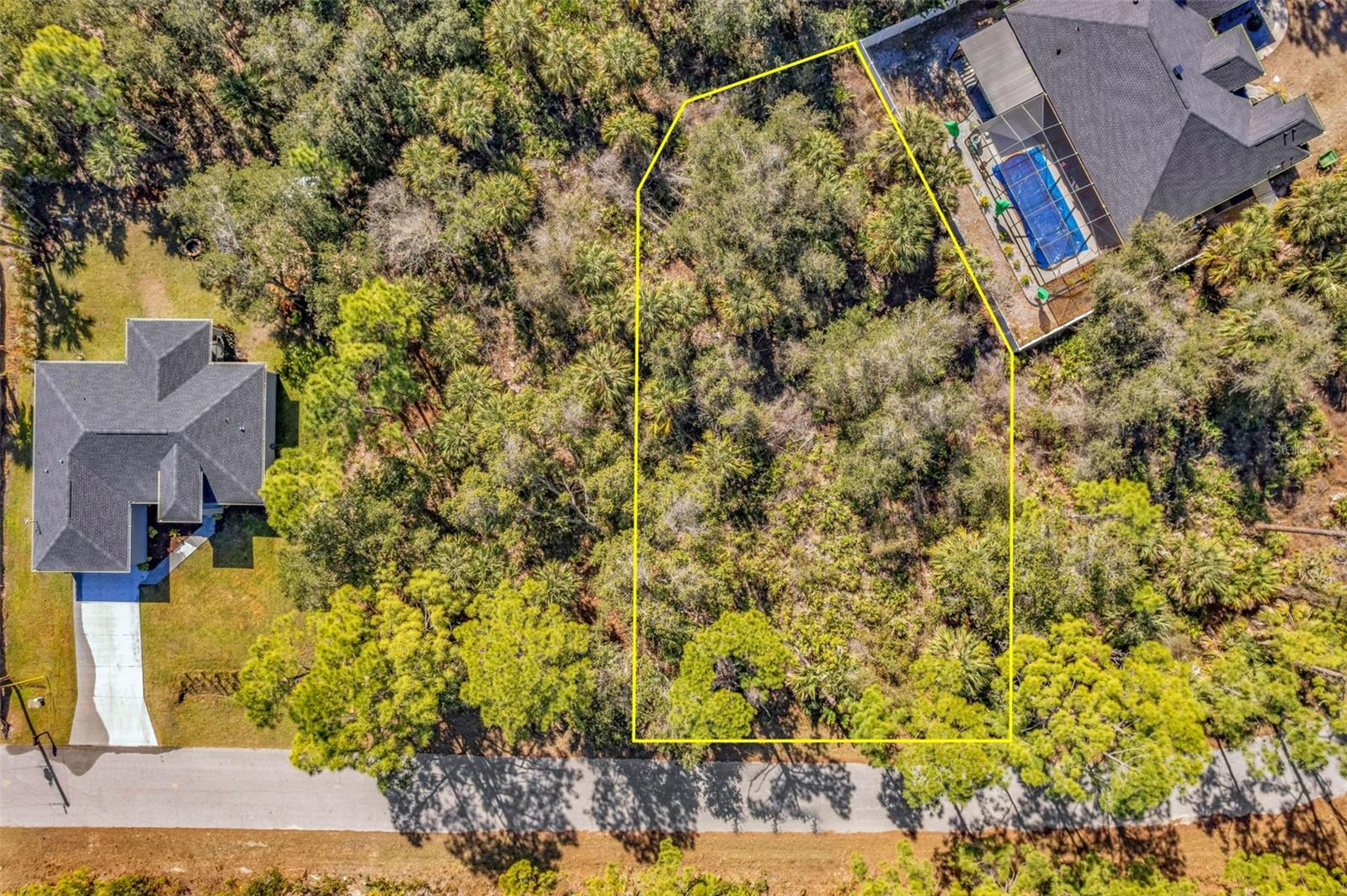 De Brita Rd Property Photo 2