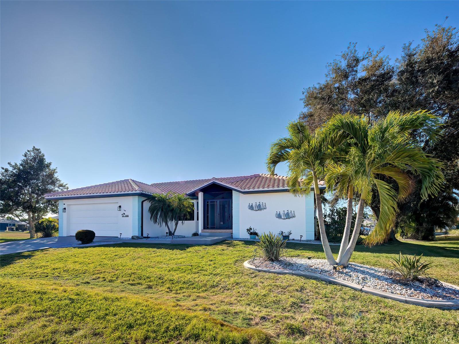 2301 Via Veneto Dr Property Photo 2