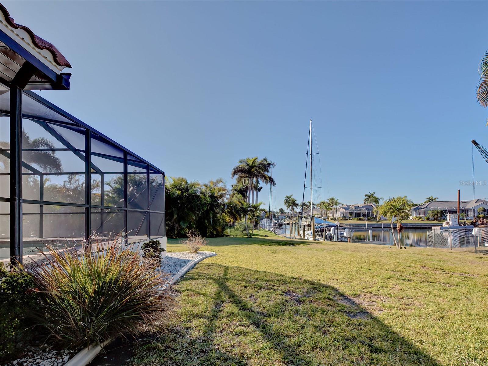 2301 Via Veneto Dr Property Photo 3