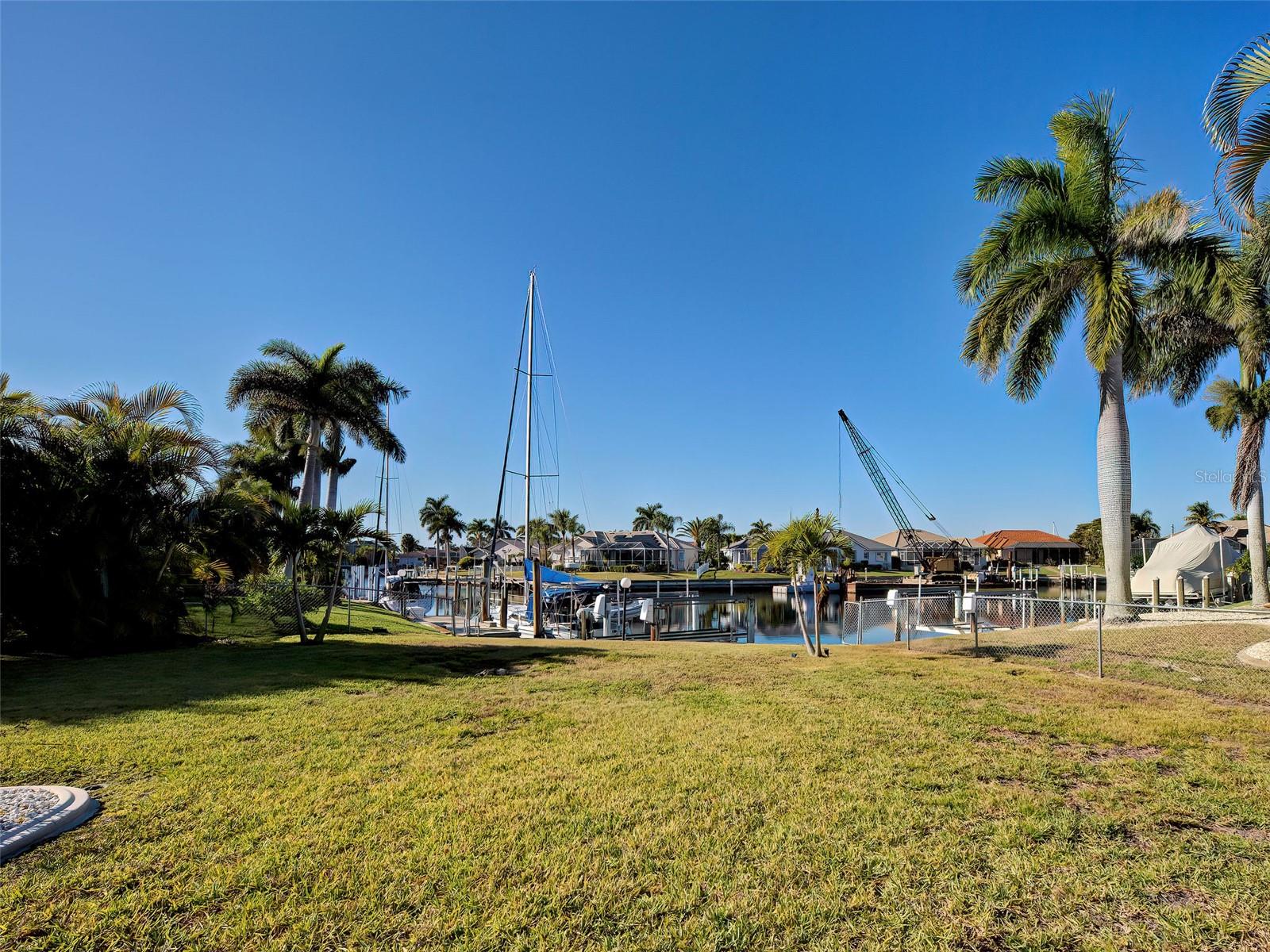2301 Via Veneto Dr Property Photo 4