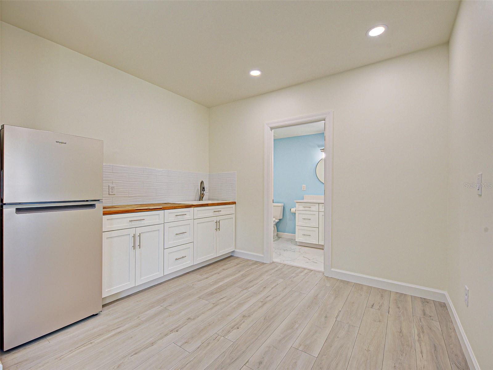 13095 Via Cassia Property Photo 9