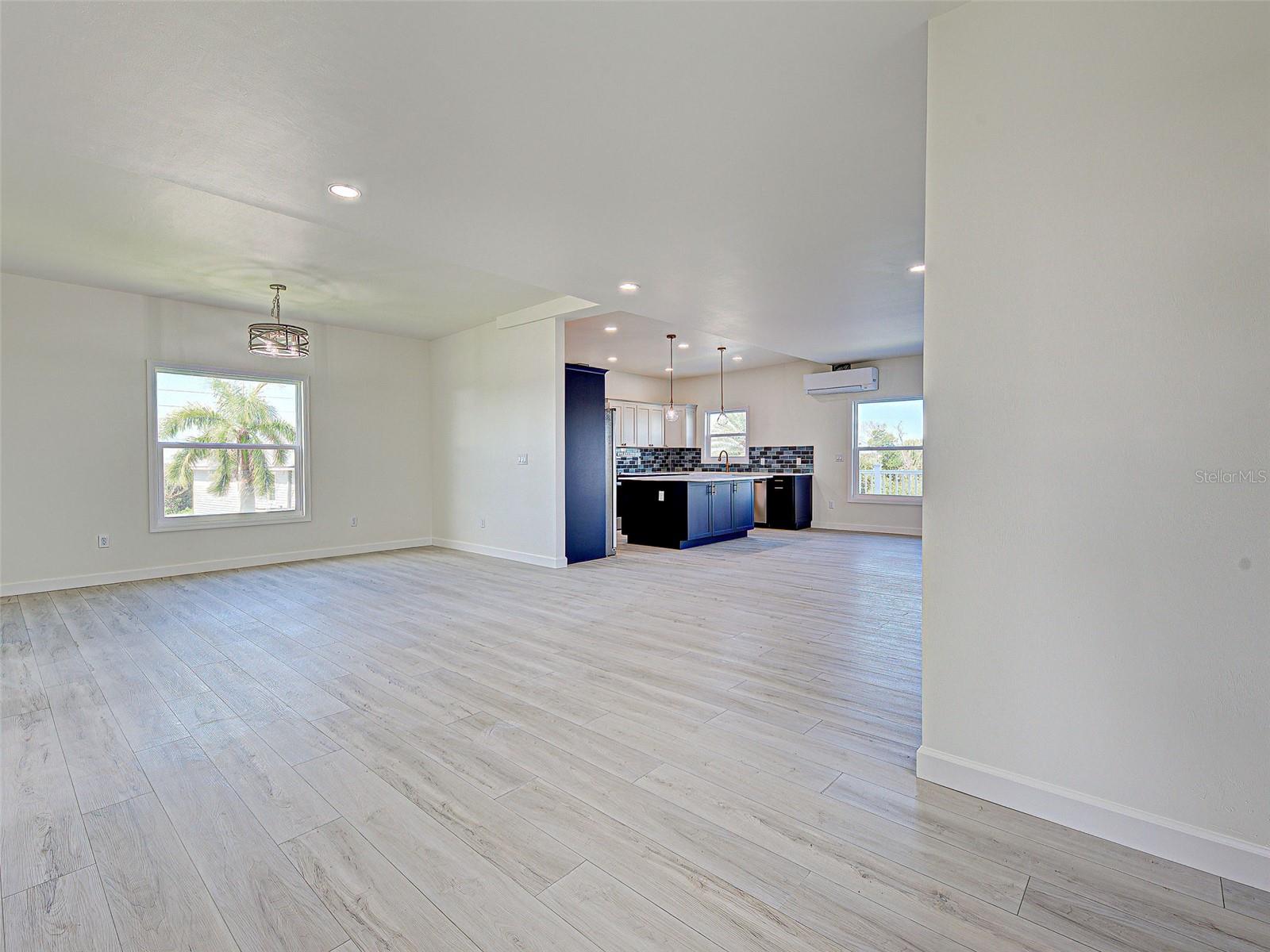 13095 Via Cassia Property Photo 35