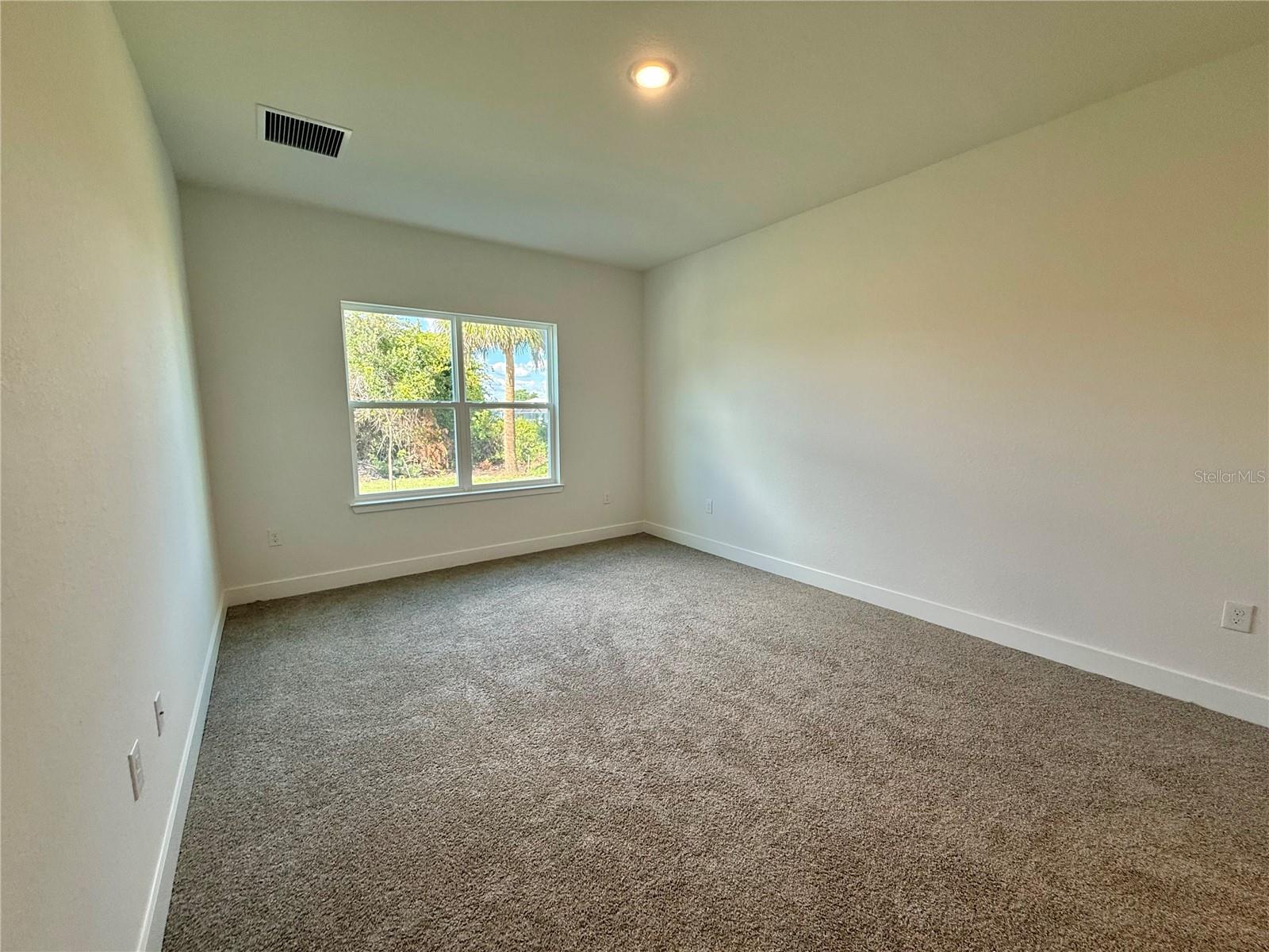 27204 Deep Creek Blvd Property Photo 14