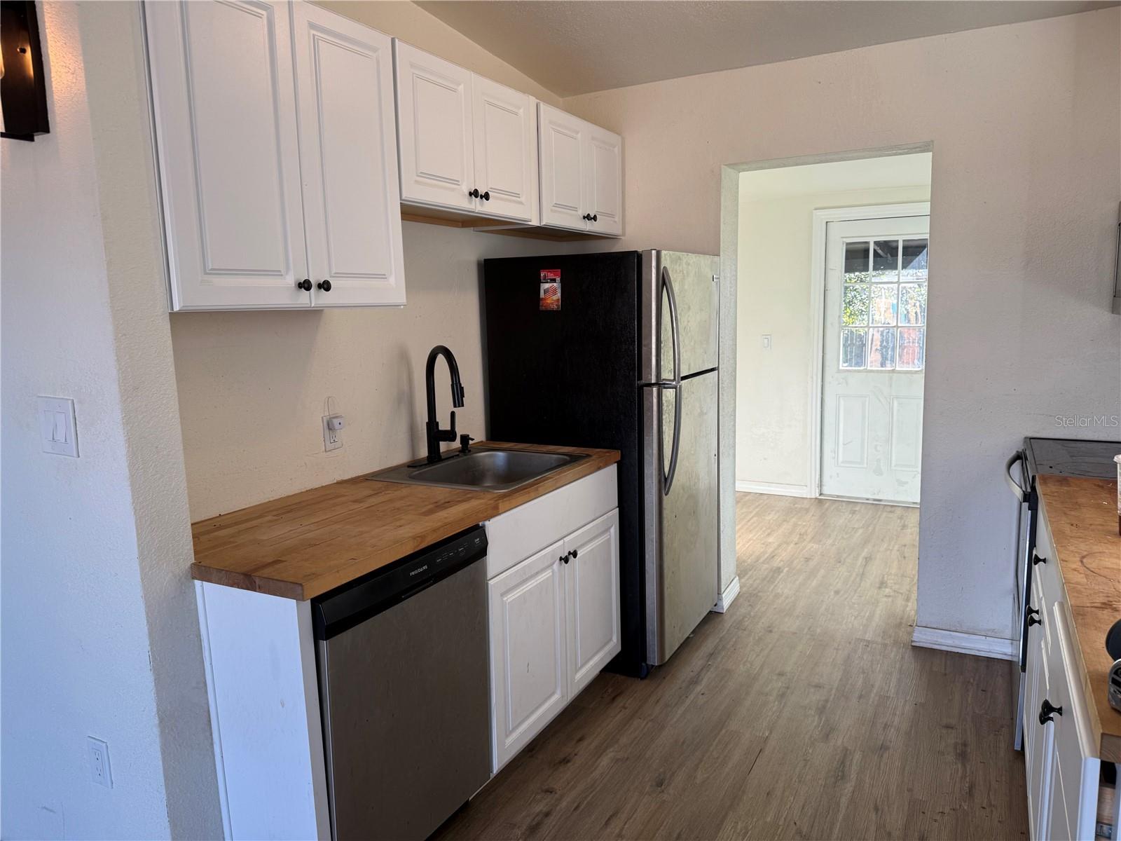 3405 Lucerne Ter Property Photo 18