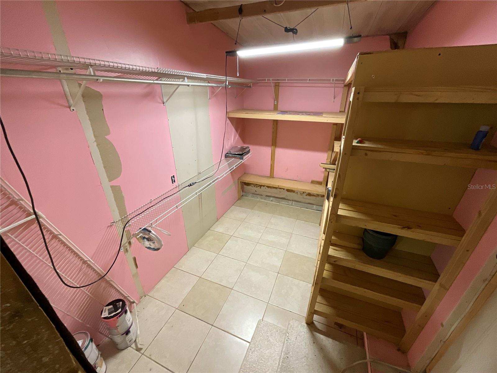 700 Jersey Ct Property Photo 19