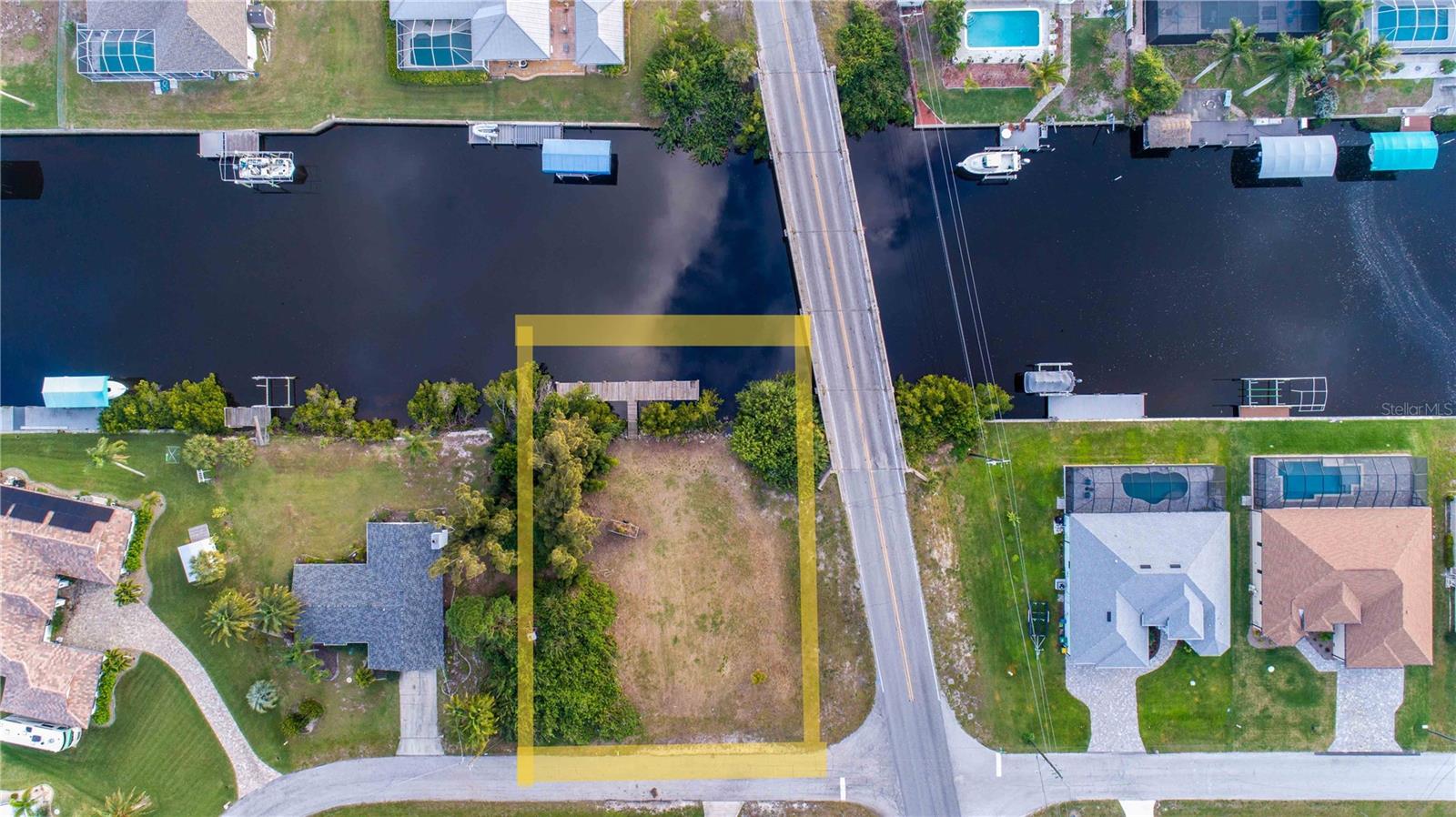 19379 Midway Blvd Property Photo 2