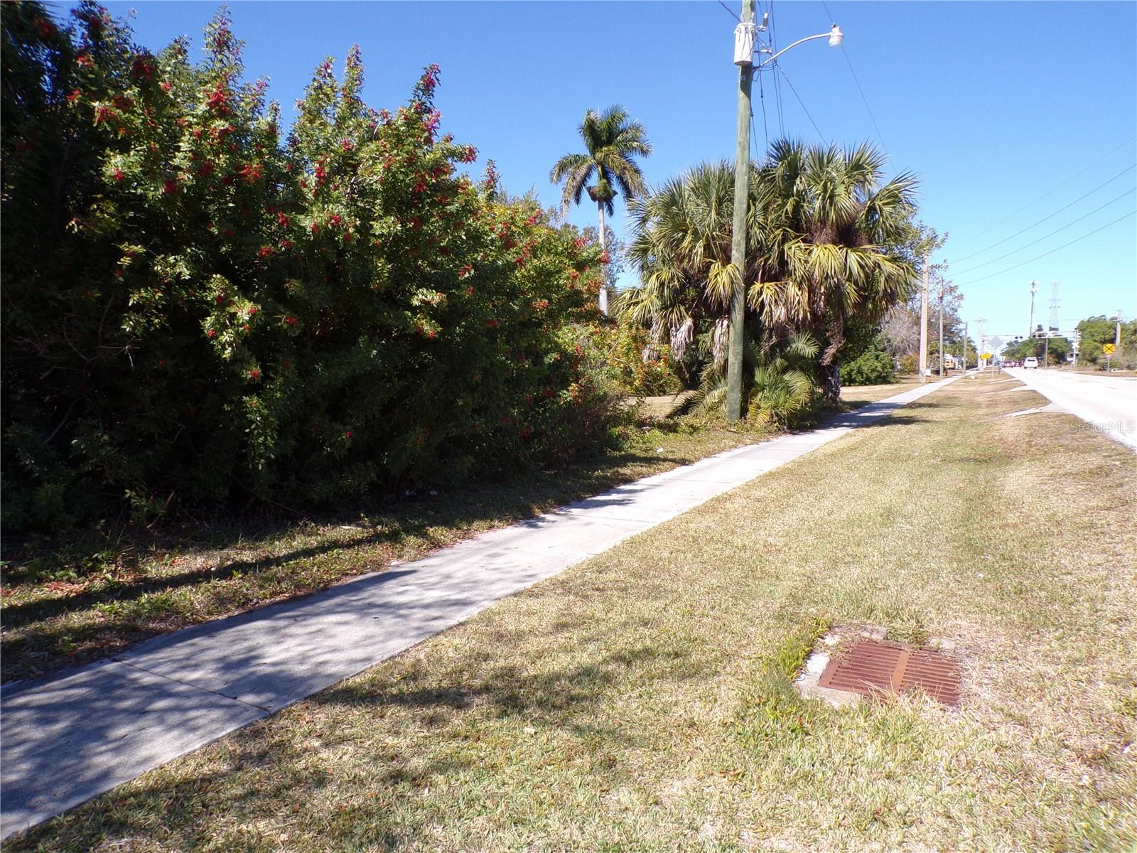 711 Cooper St Property Photo 13