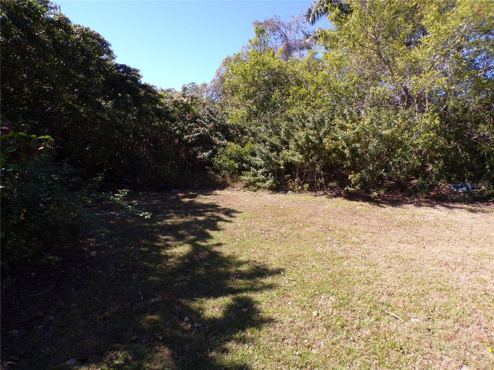 711 Cooper St Property Photo 17