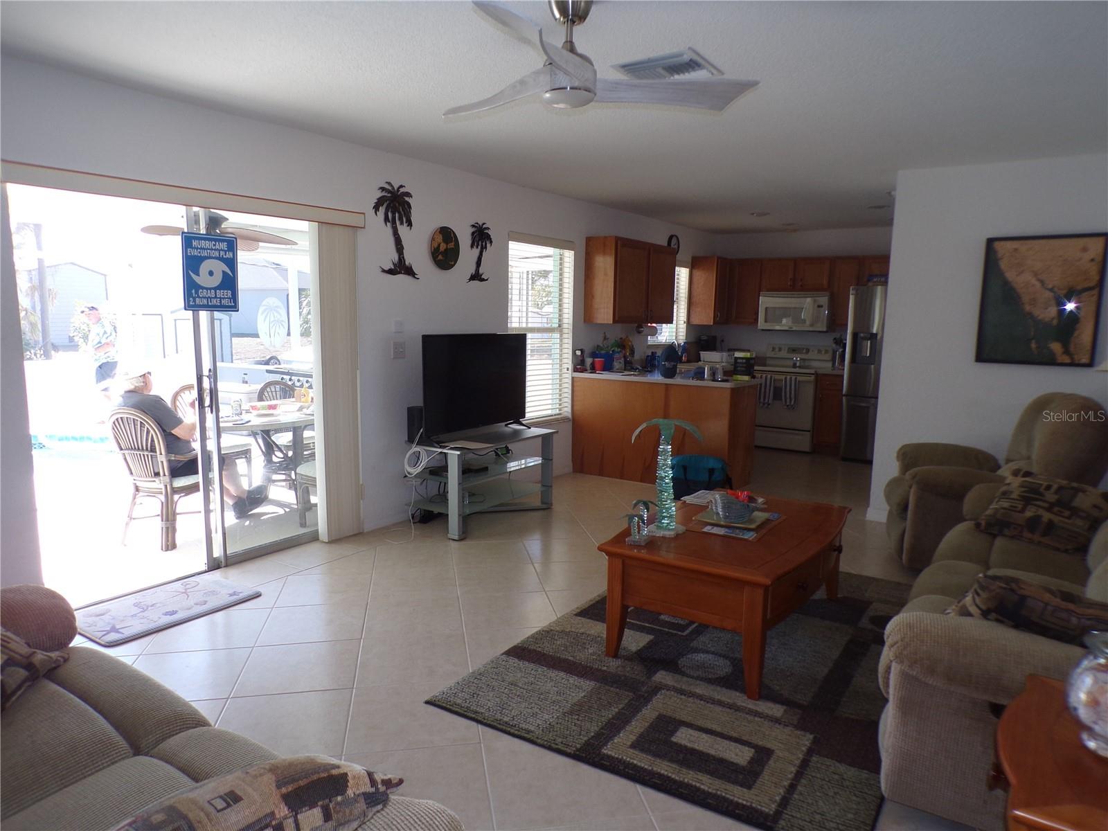 27097 Omni Ln Property Photo 3
