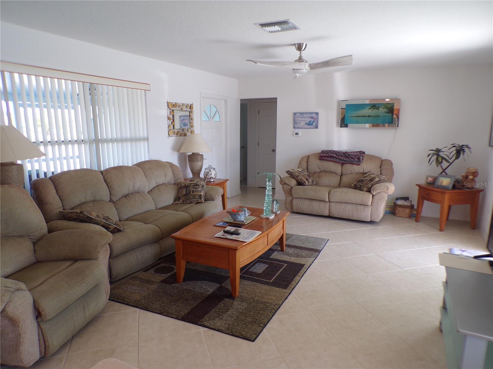 27097 Omni Ln Property Photo 5