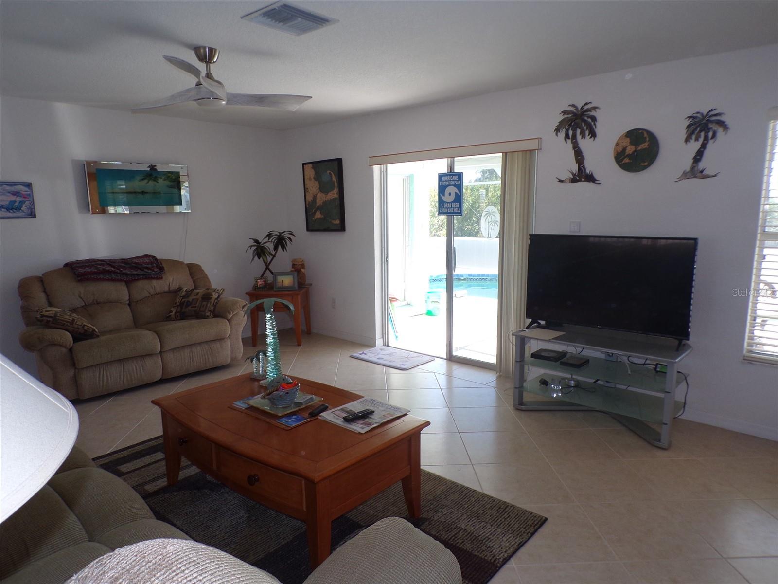 27097 Omni Ln Property Photo 6