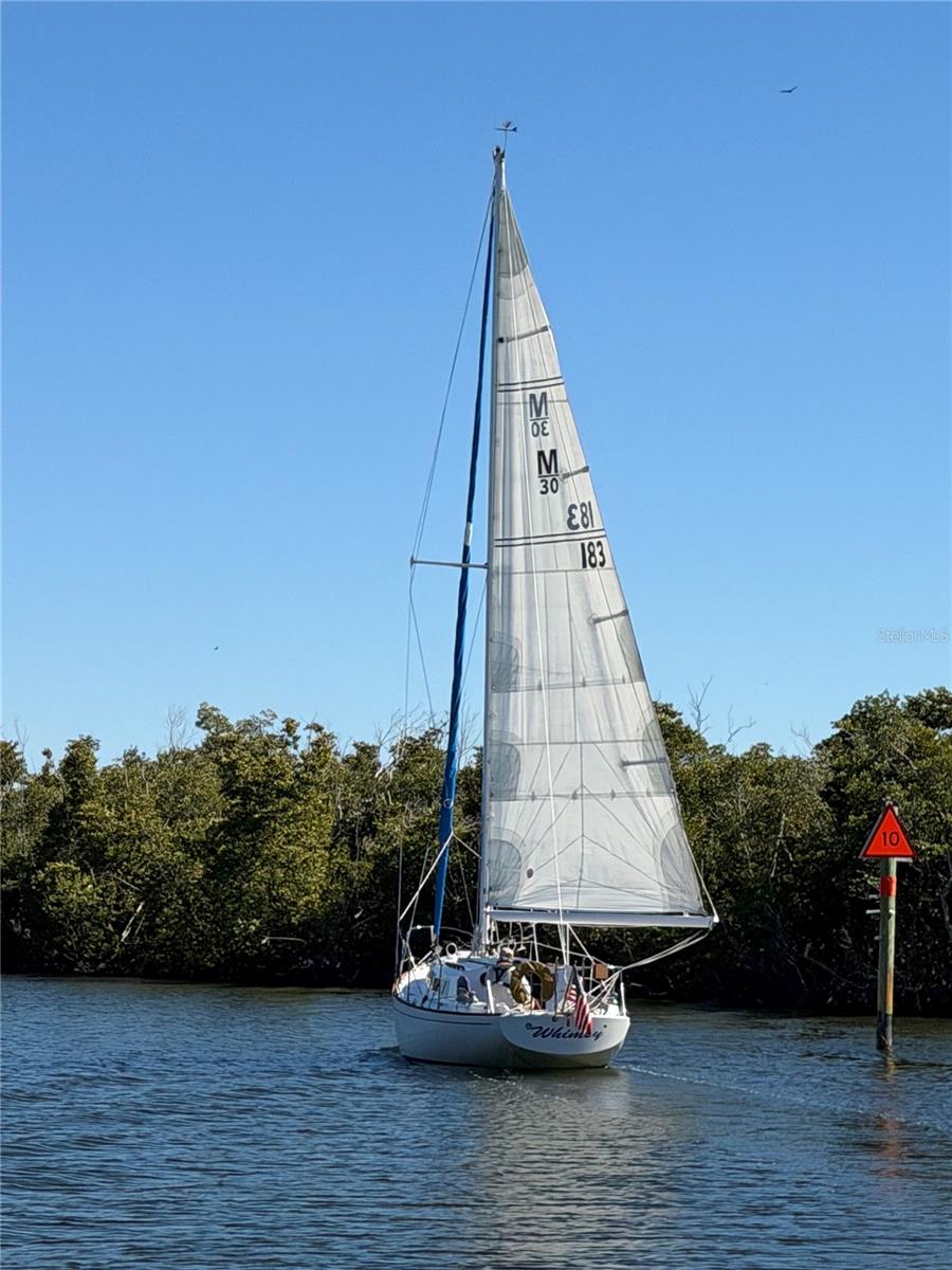 1607 Woodlawn Ave Property Photo 6