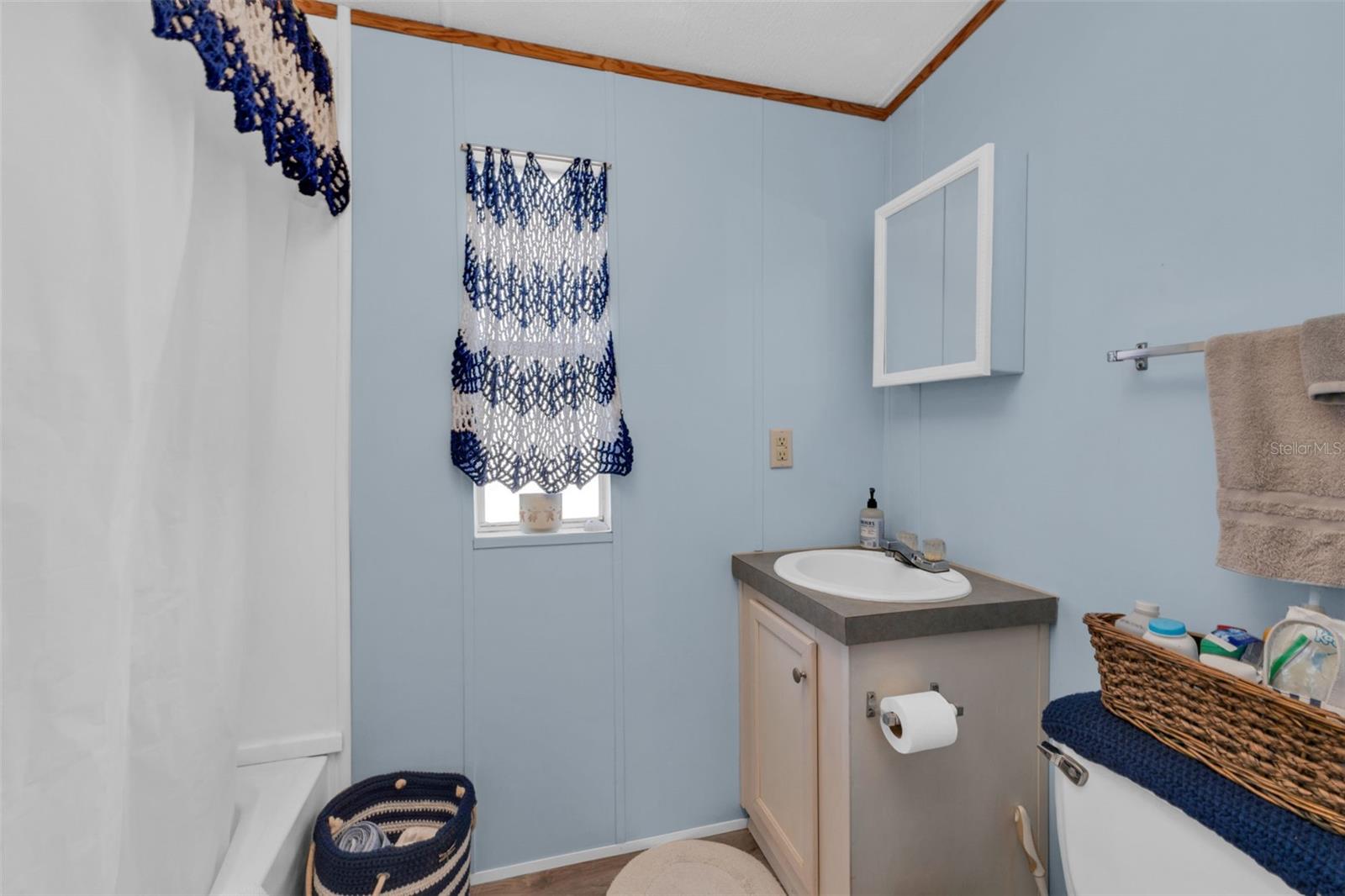 1607 Woodlawn Ave Property Photo 14