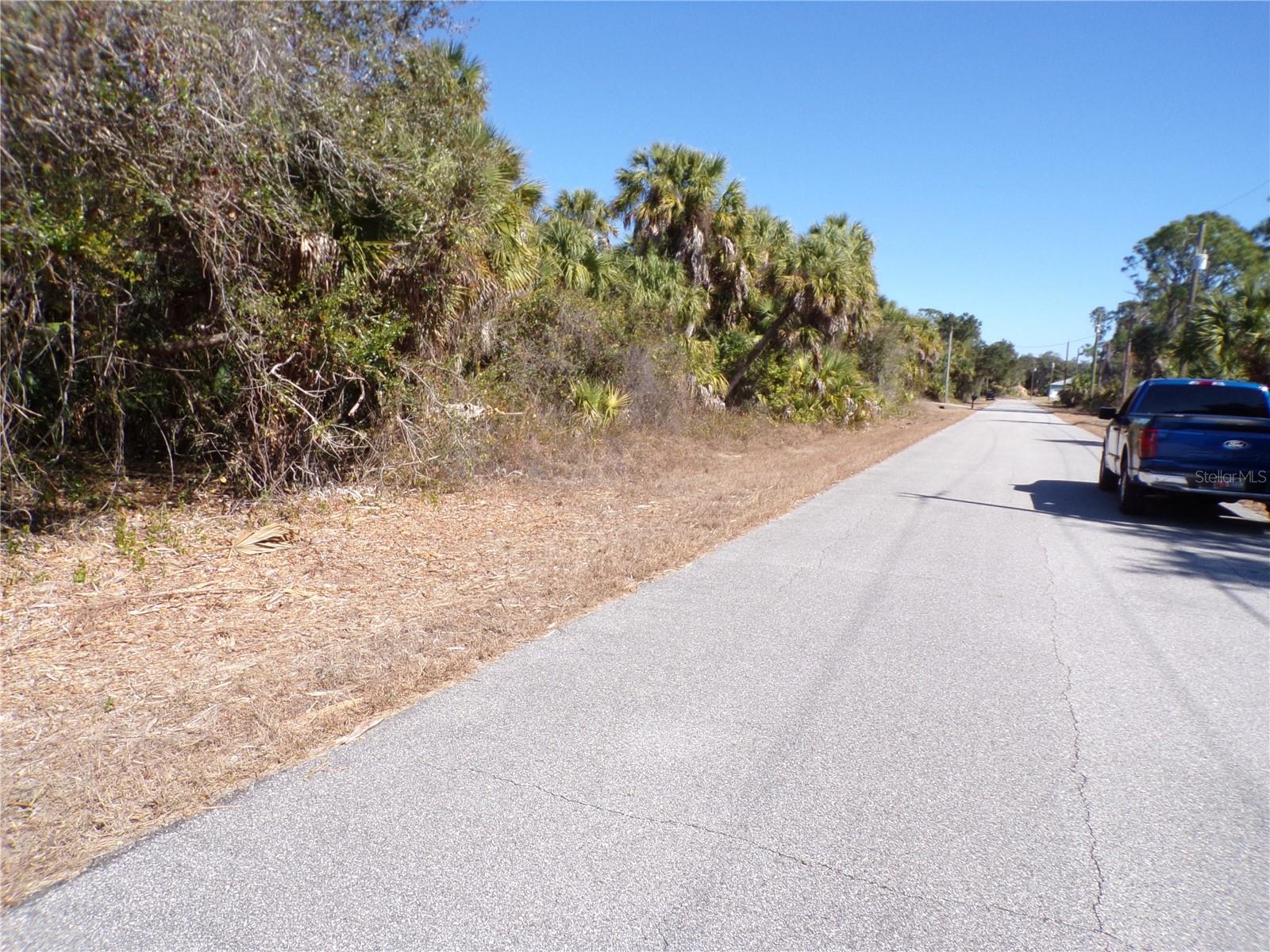 Las Almanos Ave Property Photo 3