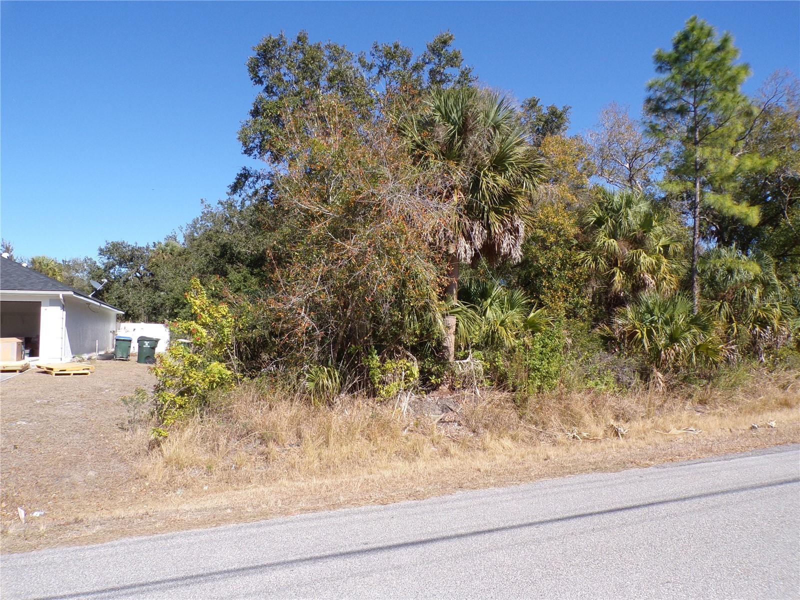 Renick Ln Property Photo 2