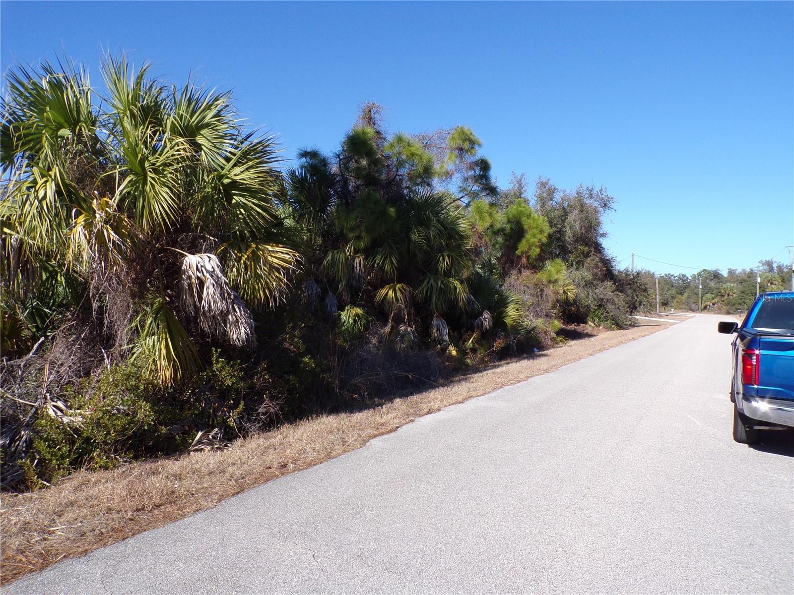 Casco Cir Property Photo 3