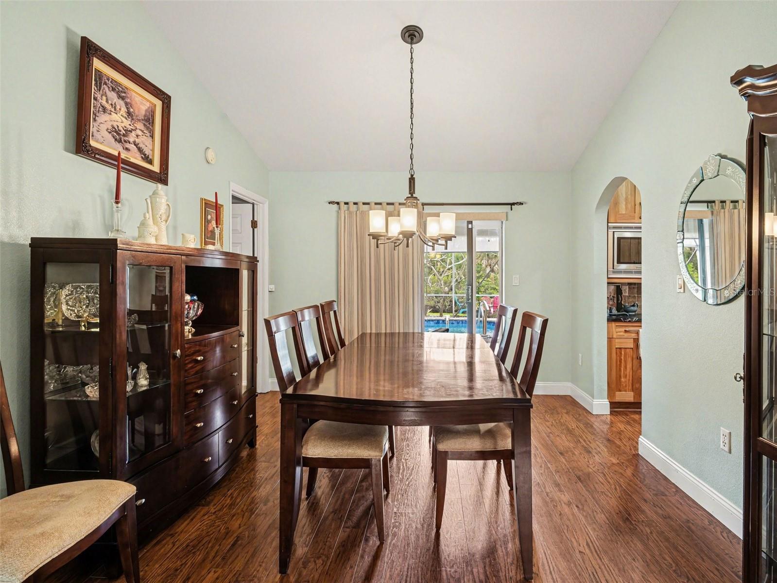 507 Ramblewood St Property Photo 9