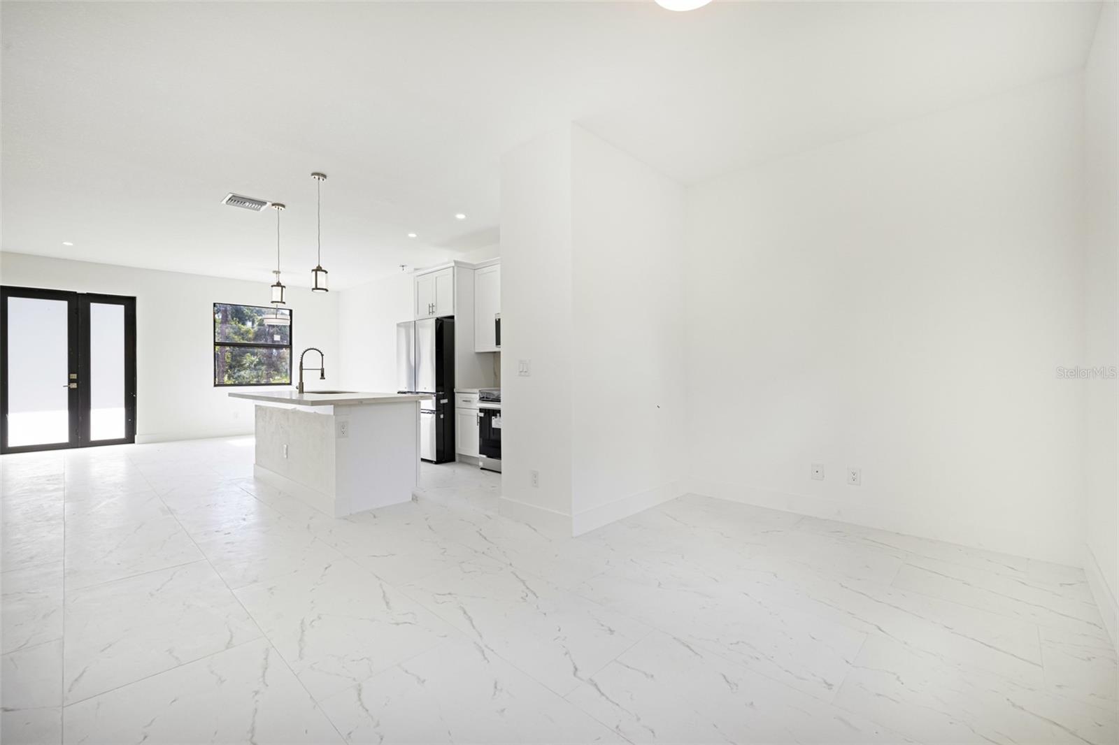 355 Milton St Property Photo 12
