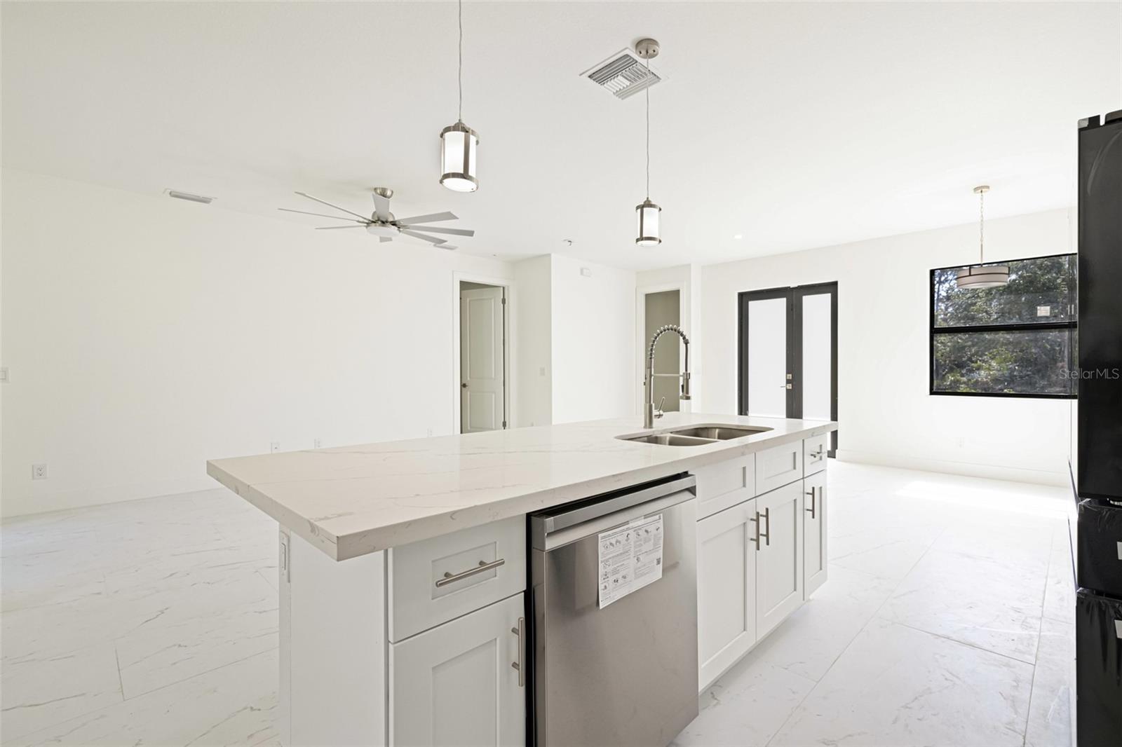 355 Milton St Property Photo 17