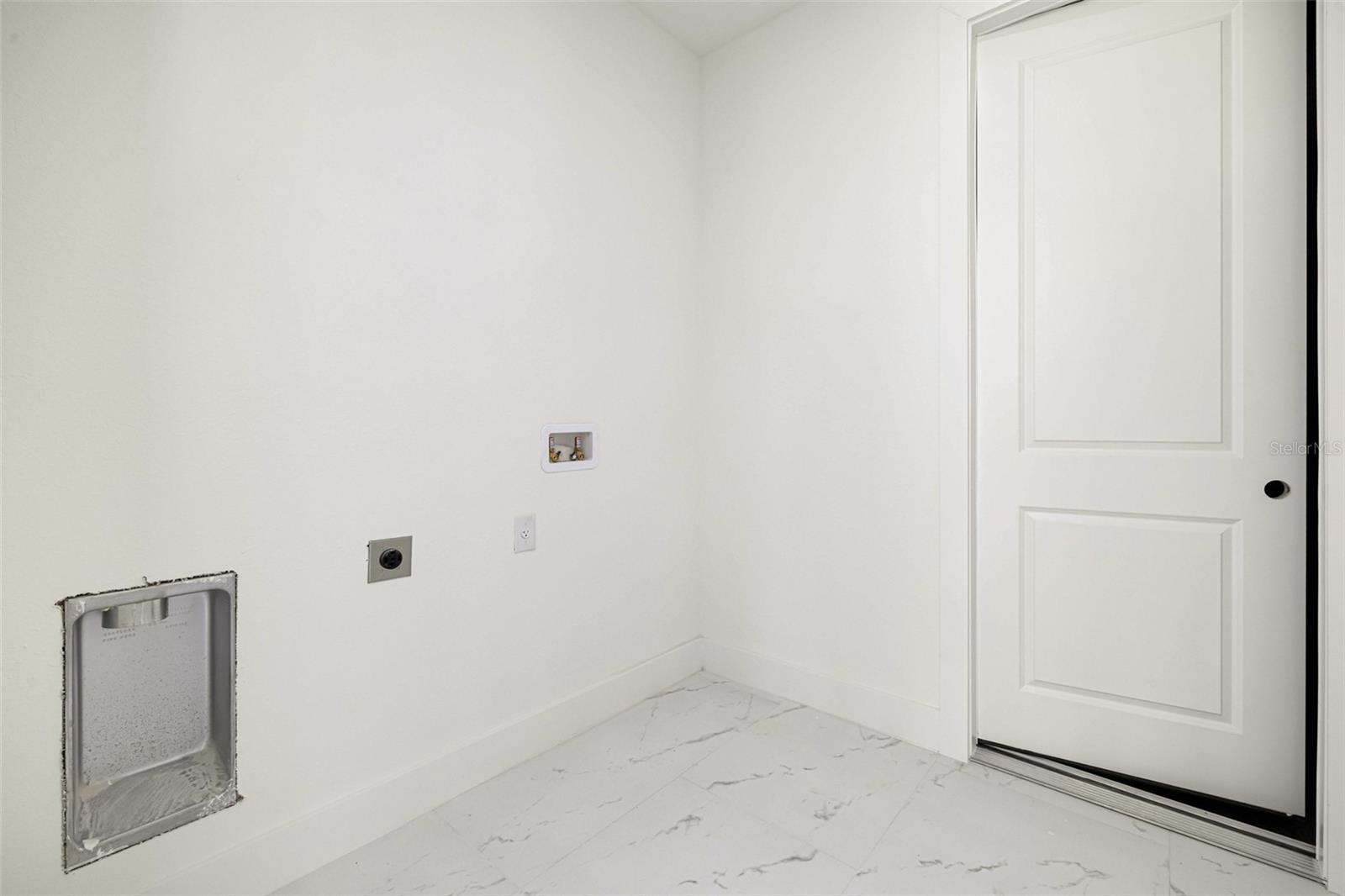 355 Milton St Property Photo 26