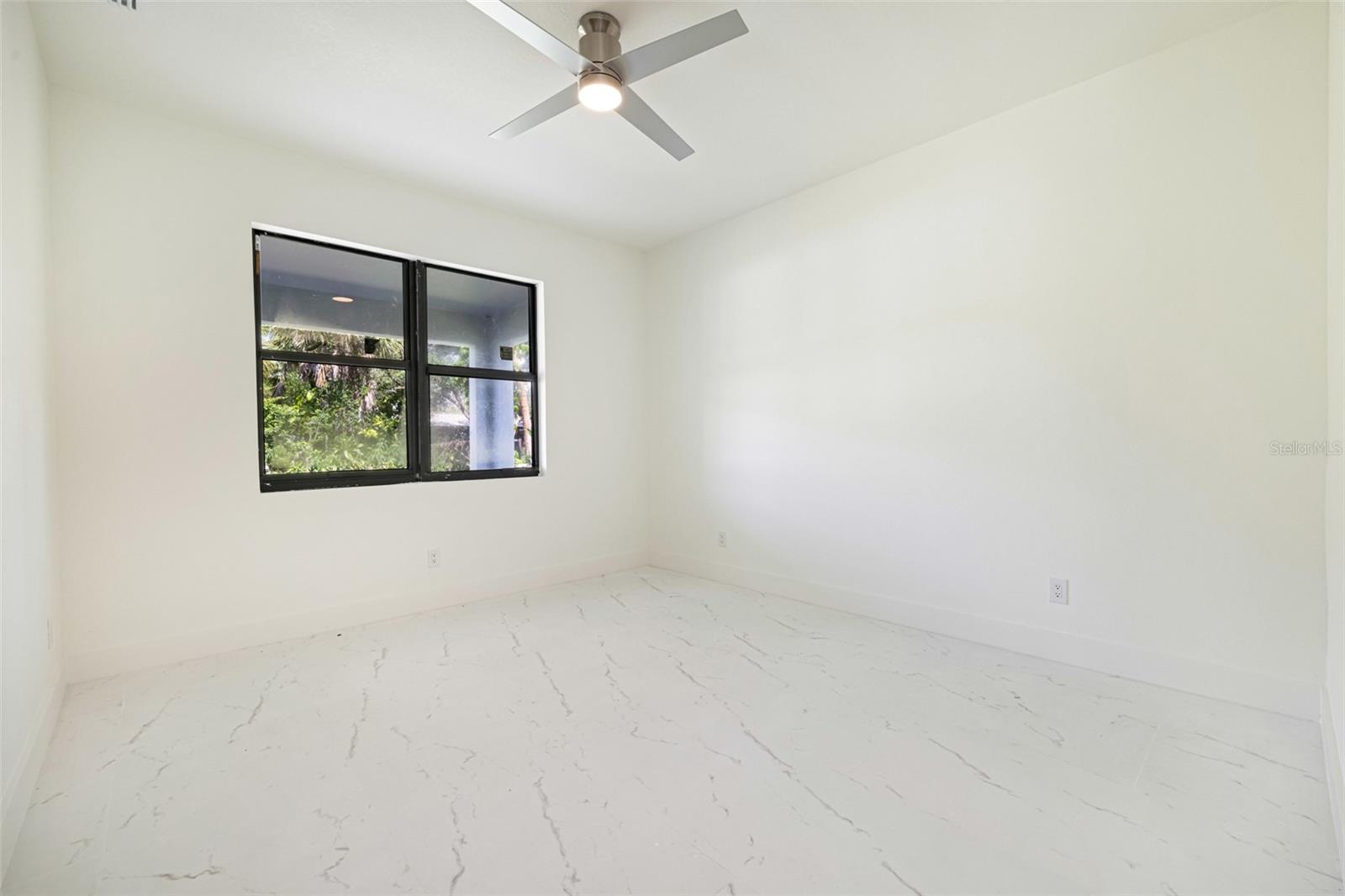 355 Milton St Property Photo 28