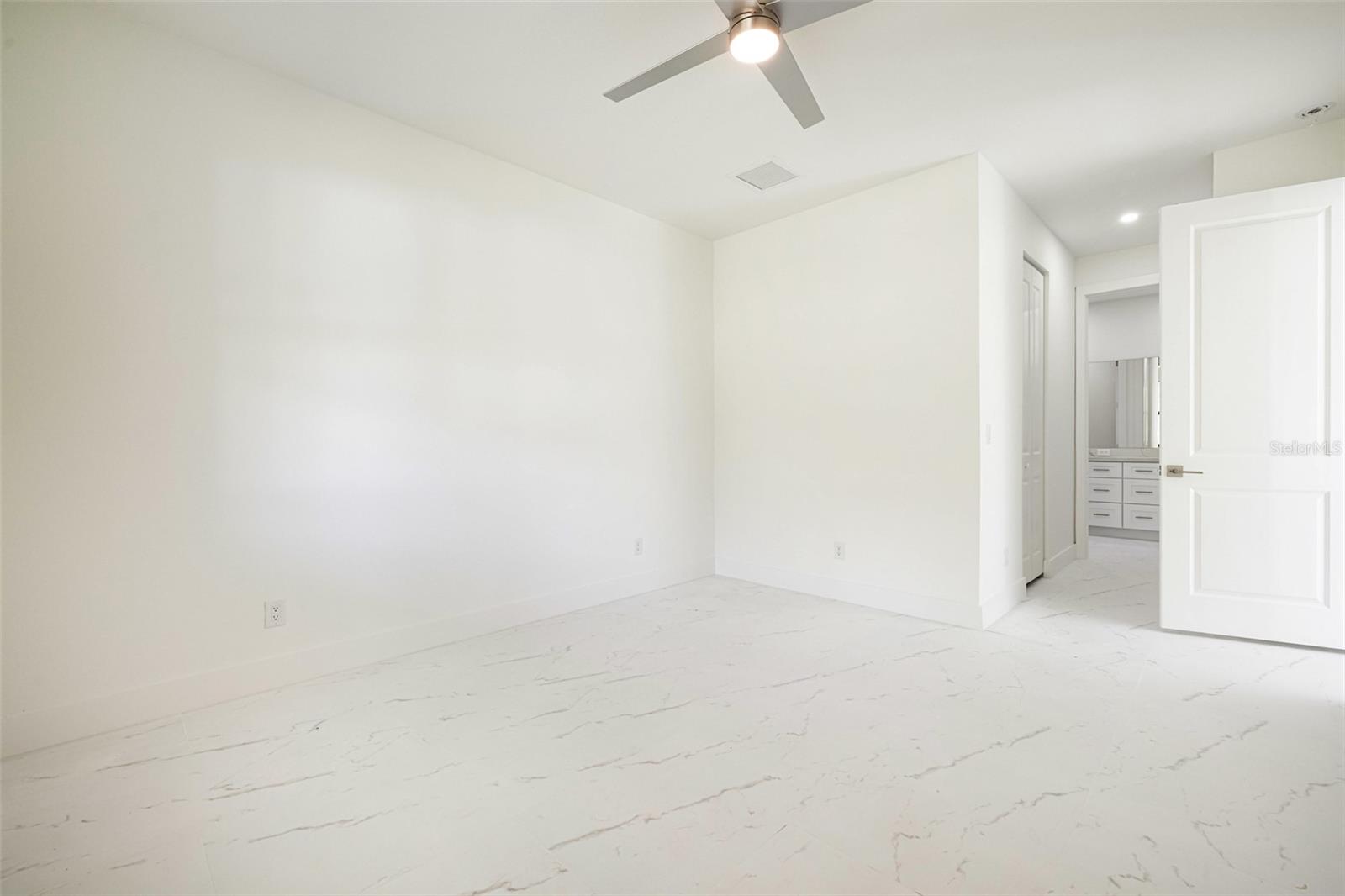 355 Milton St Property Photo 29