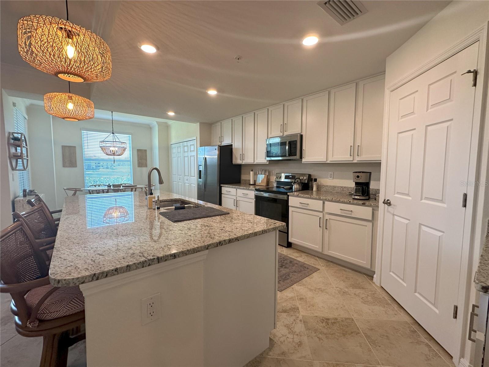 14040 Heritage Landing Blvd #113 Property Photo 8