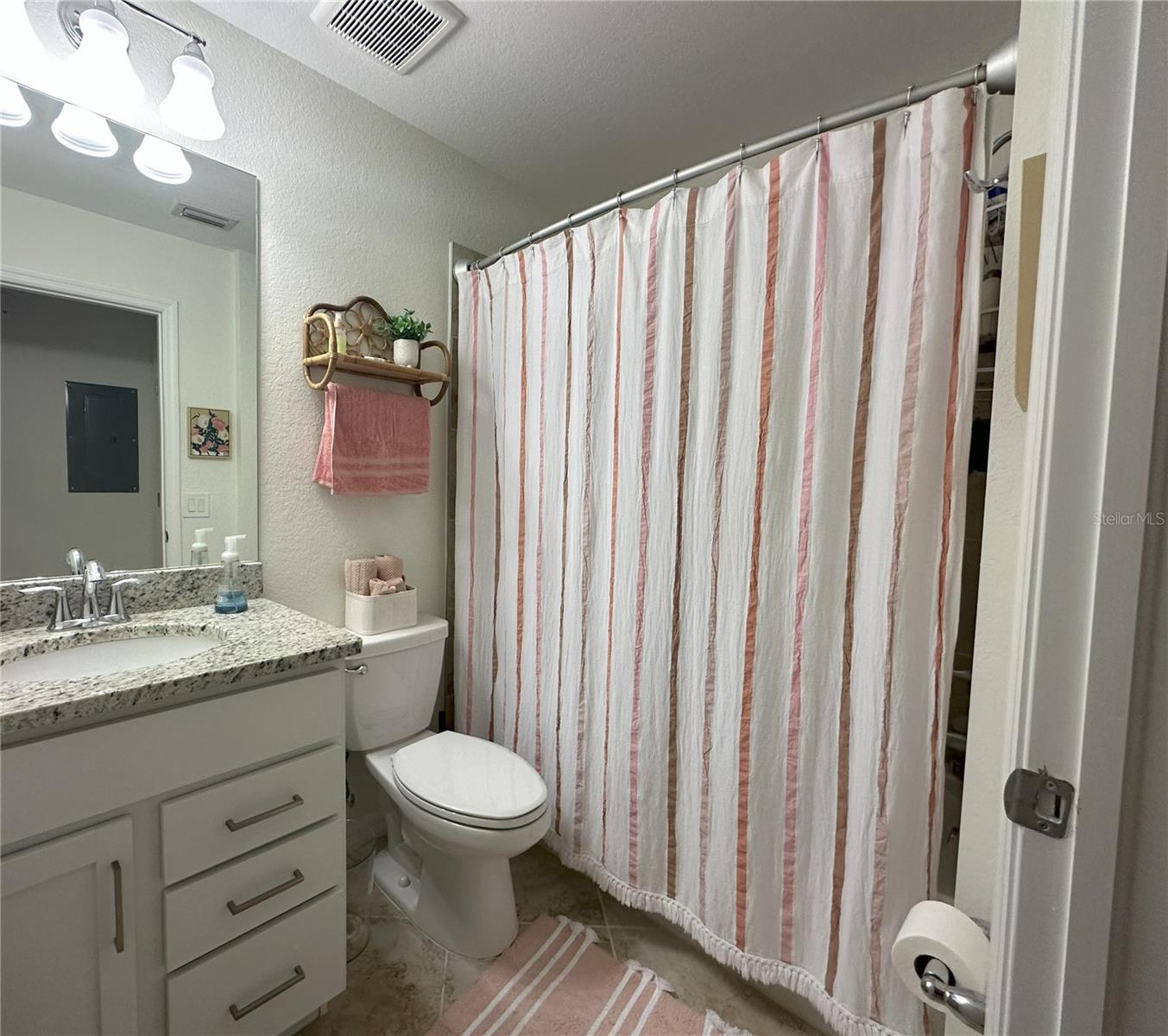 14040 Heritage Landing Blvd #113 Property Photo 16