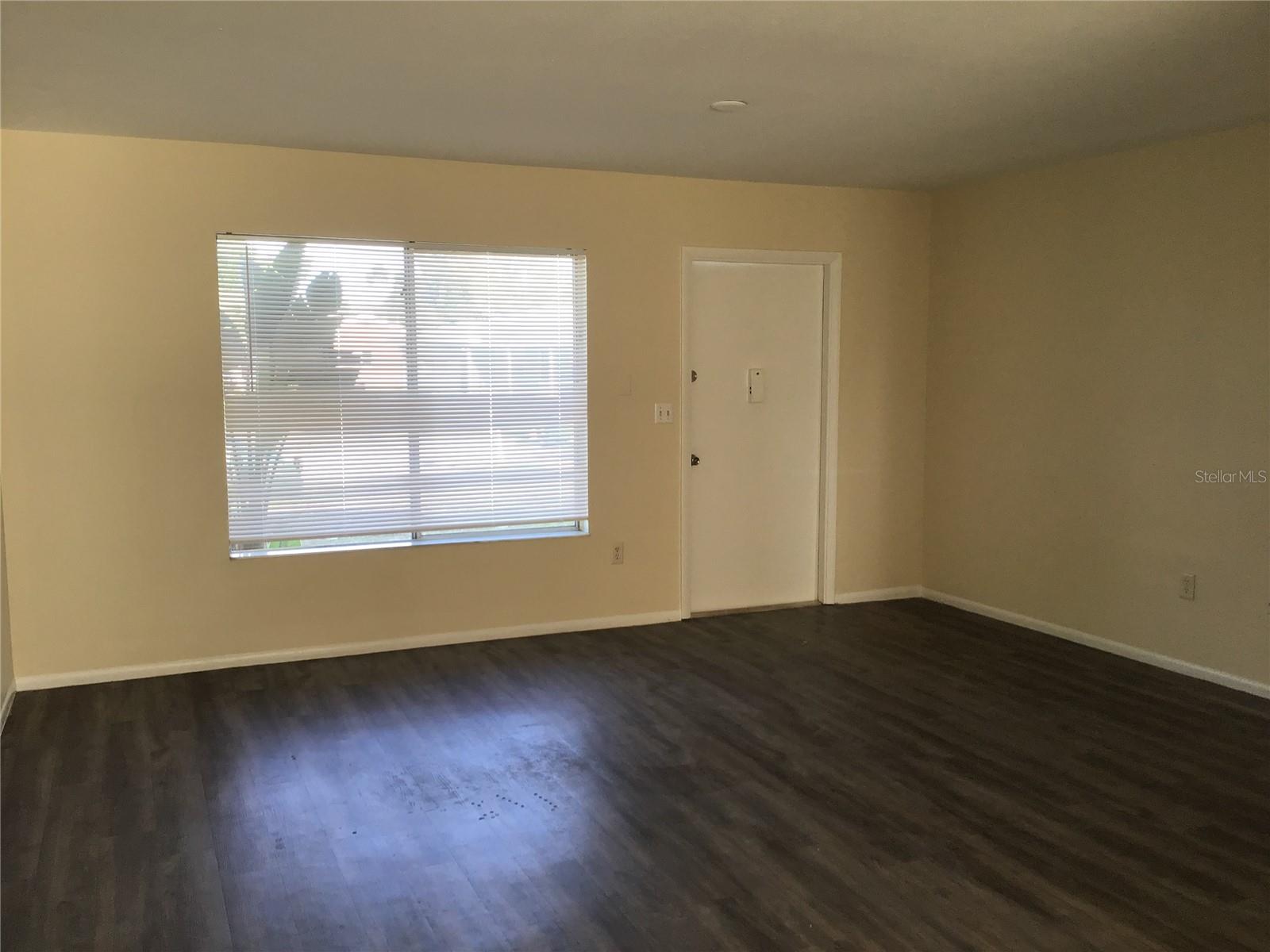 7104 Gama Ct Property Photo 5