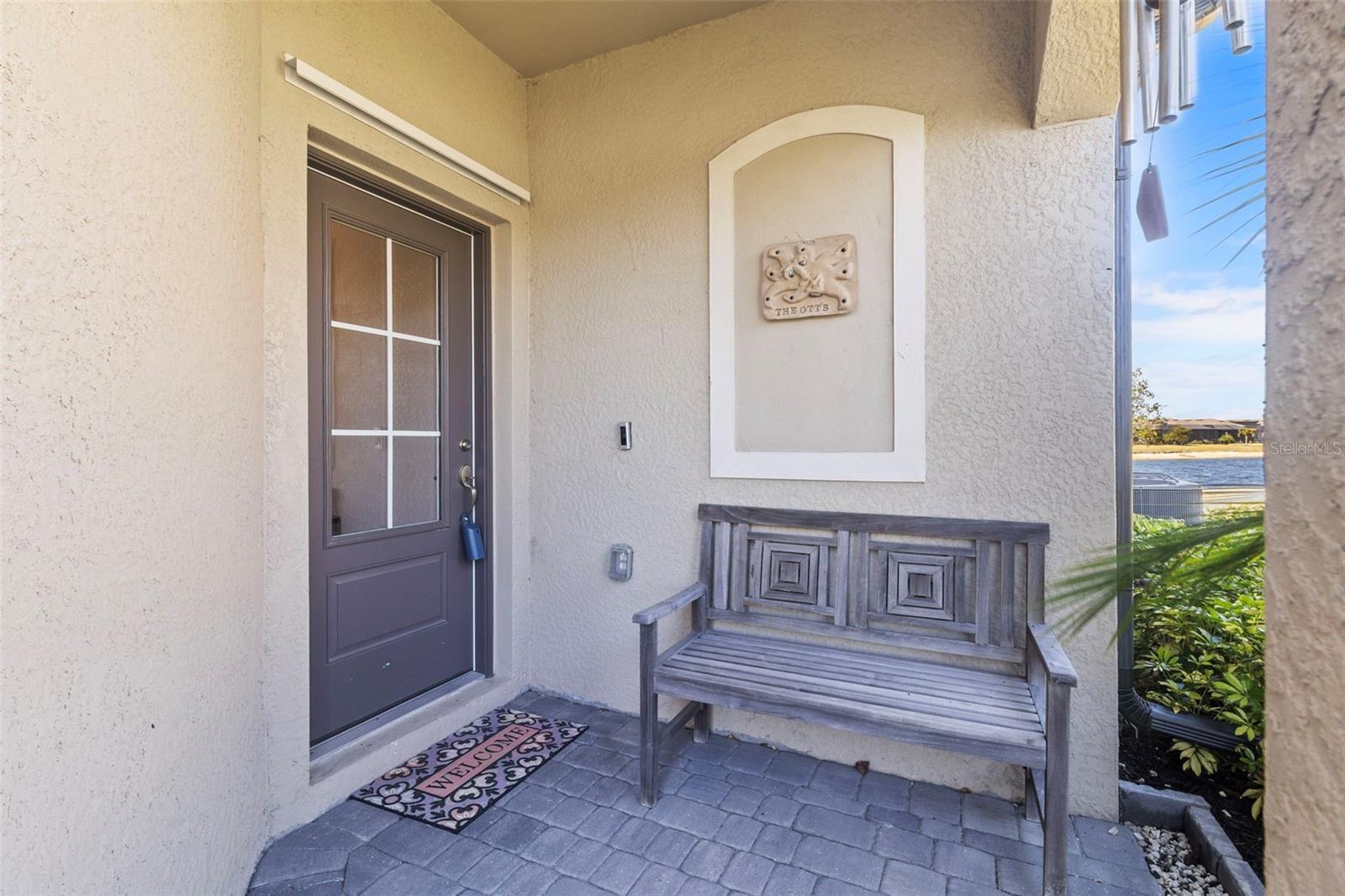 2145 Bonito Way Property Photo 3