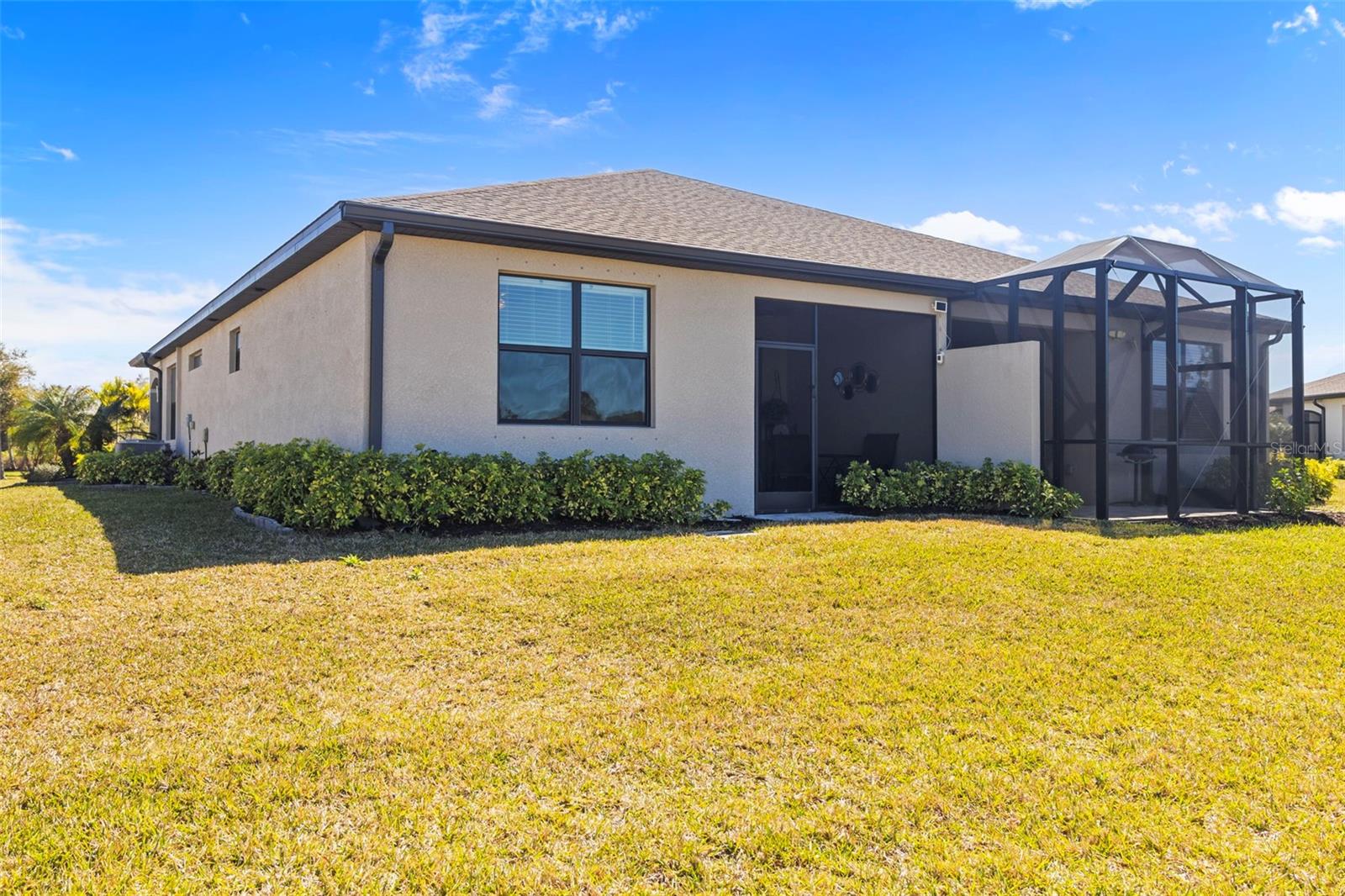 2145 Bonito Way Property Photo 4