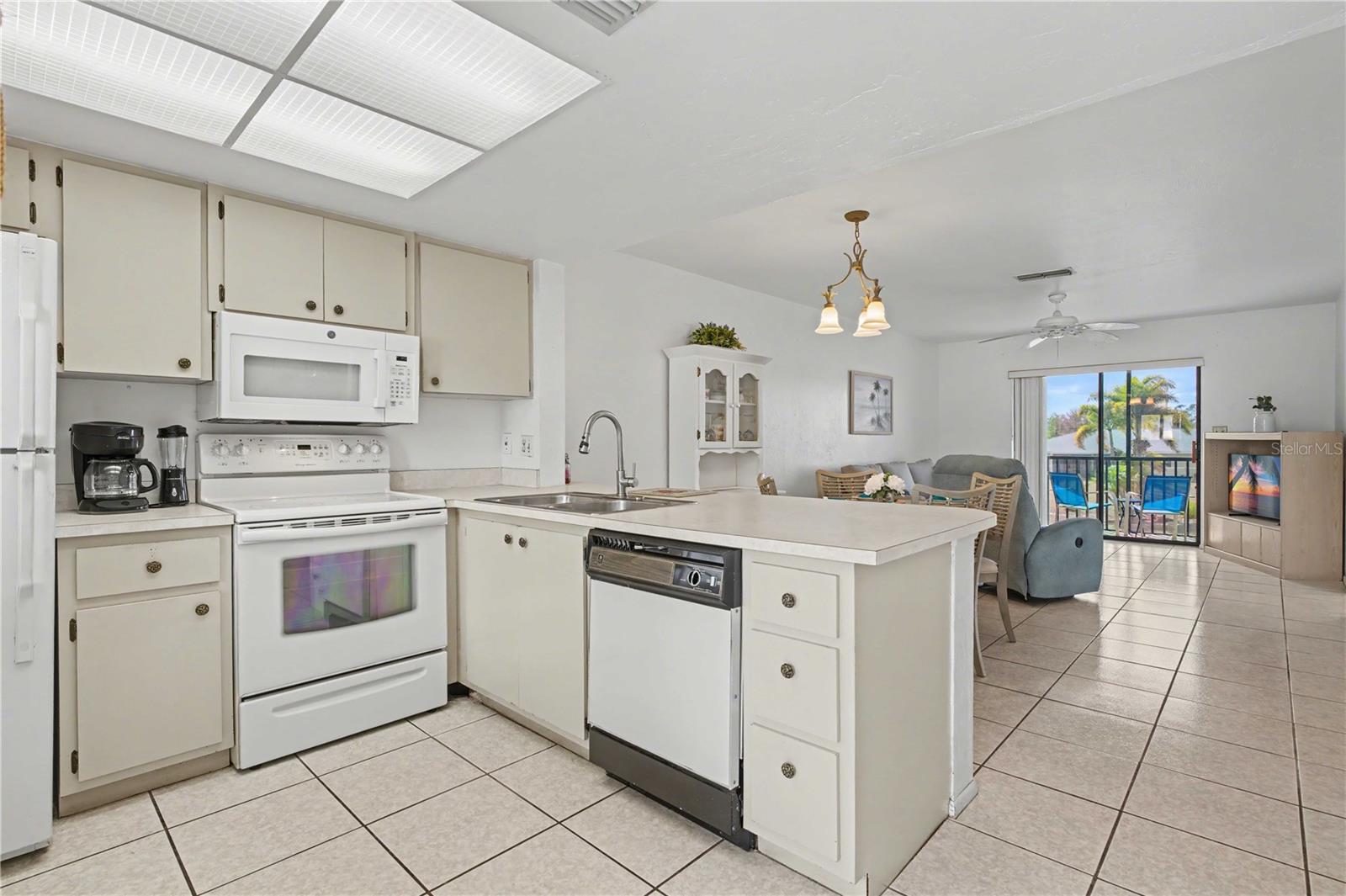 25225 Rampart Blvd #1606 Property Photo 17