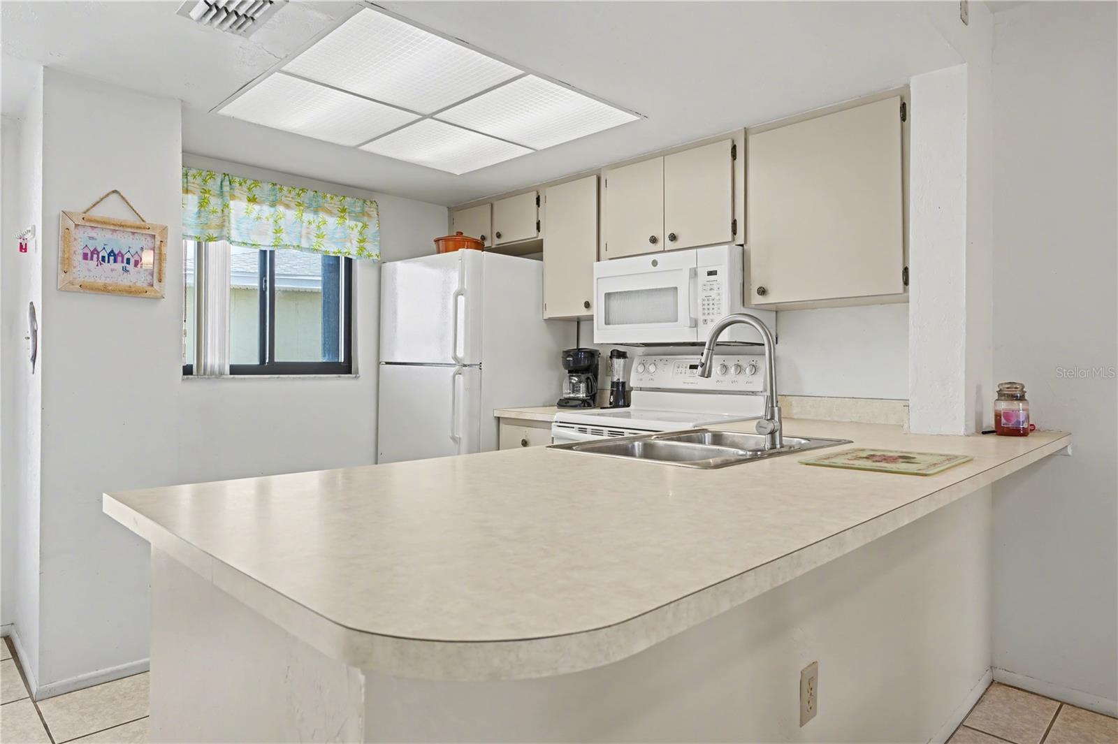 25225 Rampart Blvd #1606 Property Photo 18