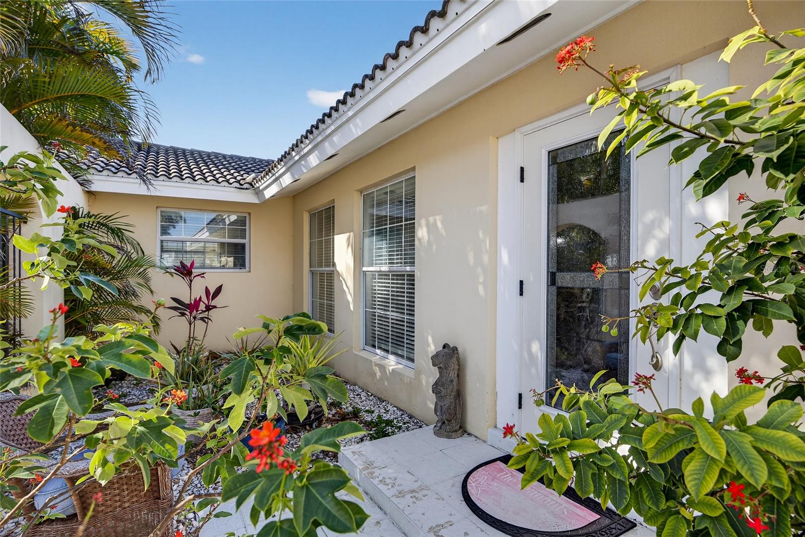 523 VIA CINTIA Property Photo 1