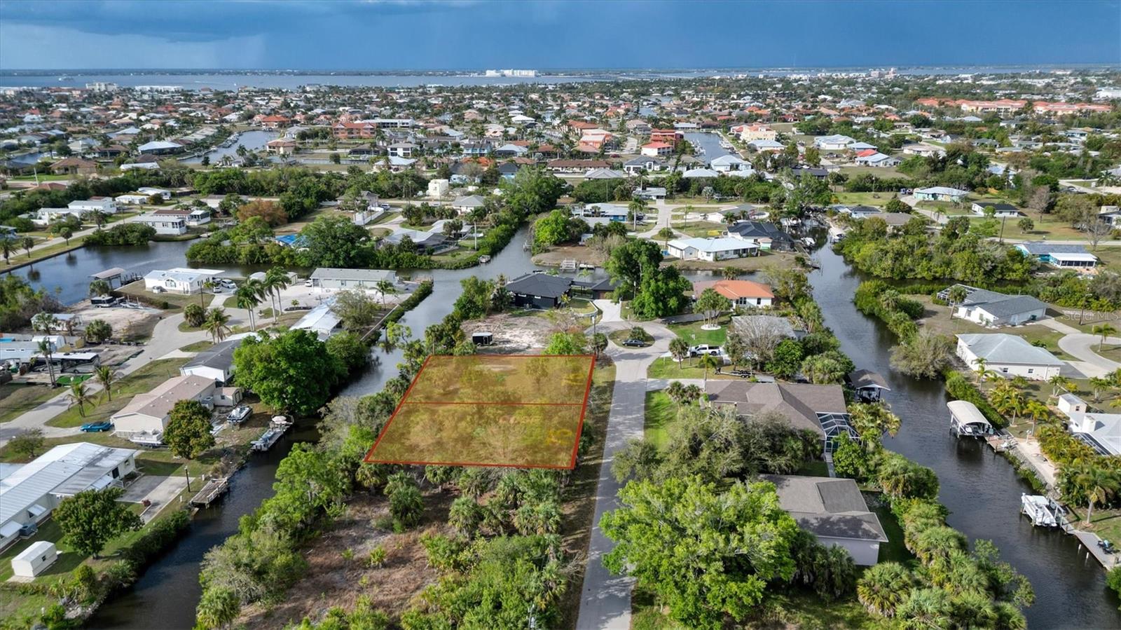 3015 Banyan Way Property Photo 6