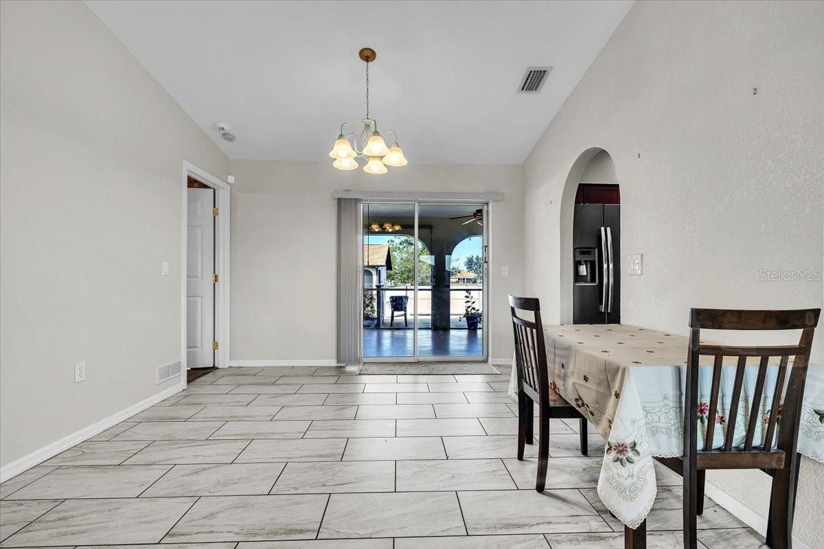 1726 Blue Lake Cir Property Photo 8