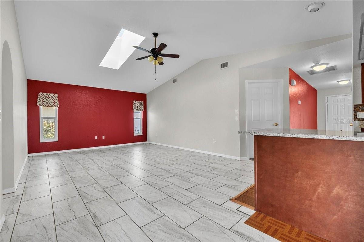 1726 Blue Lake Cir Property Photo 17