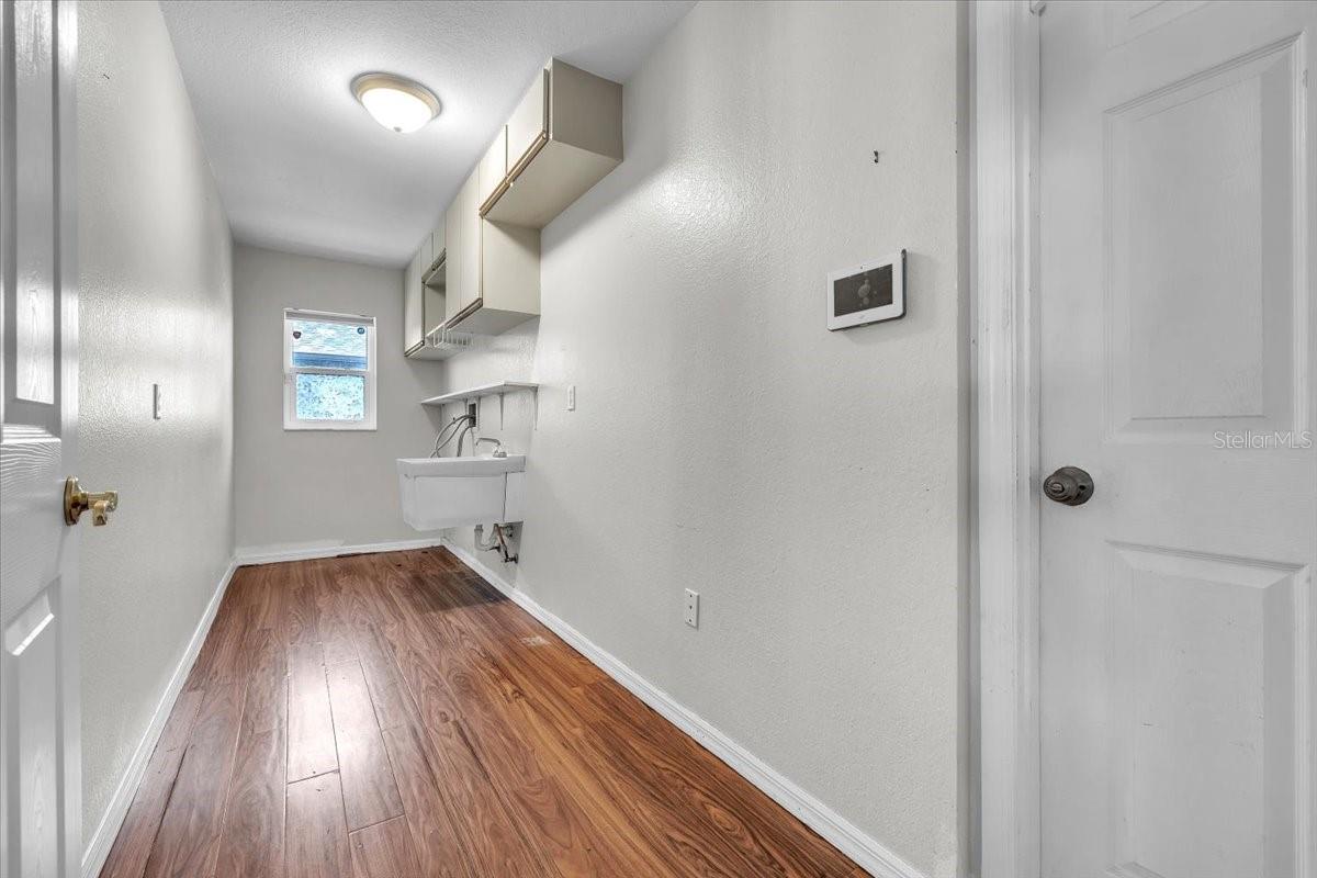 1726 Blue Lake Cir Property Photo 29