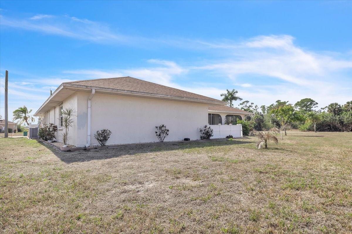 1726 Blue Lake Cir Property Photo 36