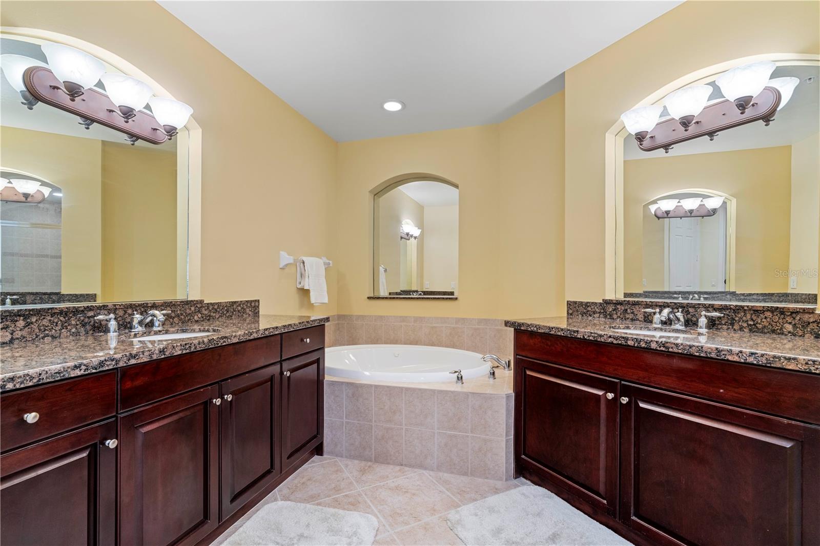85 Vivante Blvd #8542 Property Photo 33