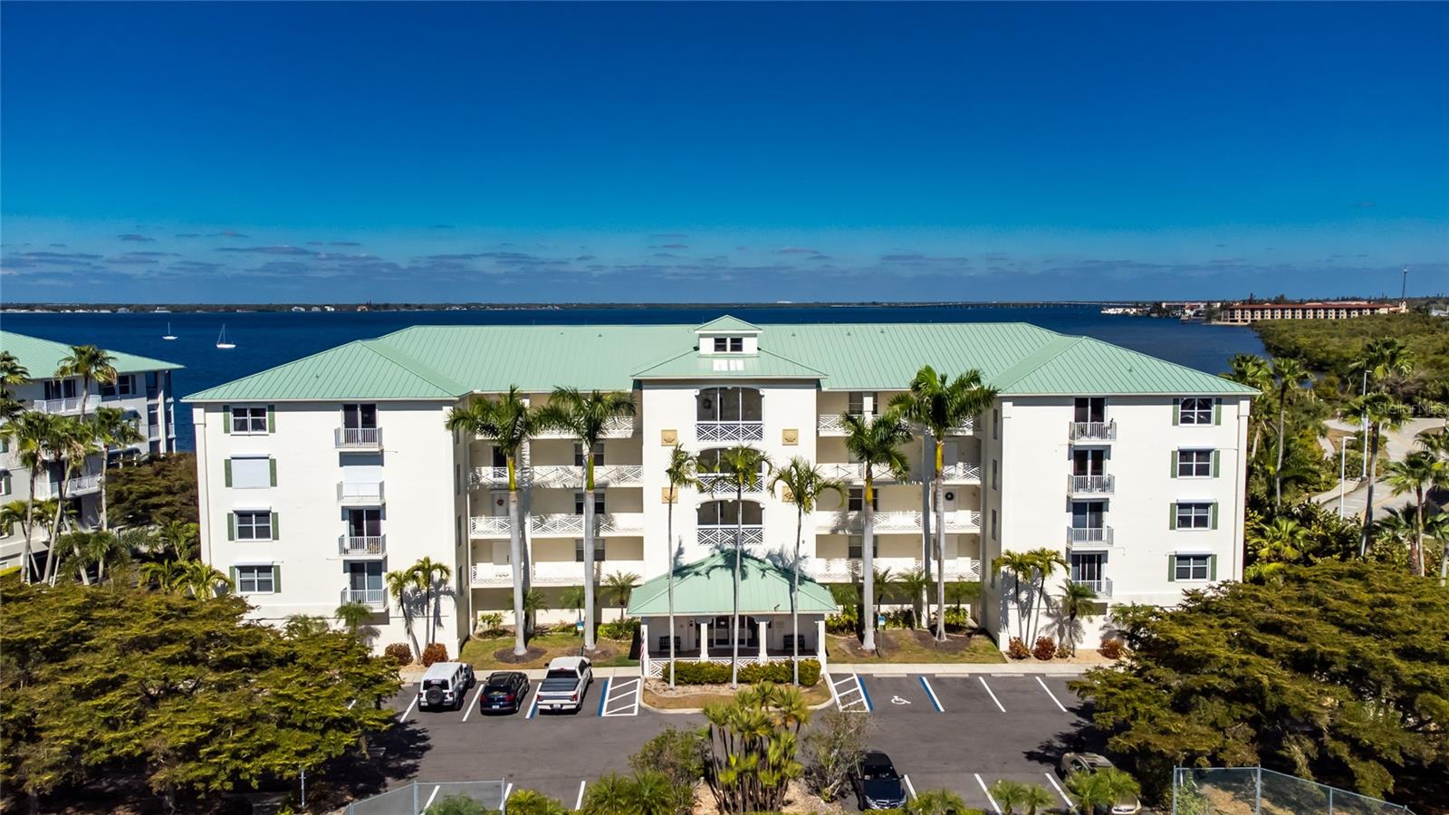 200 HARBOR WALK DR #353