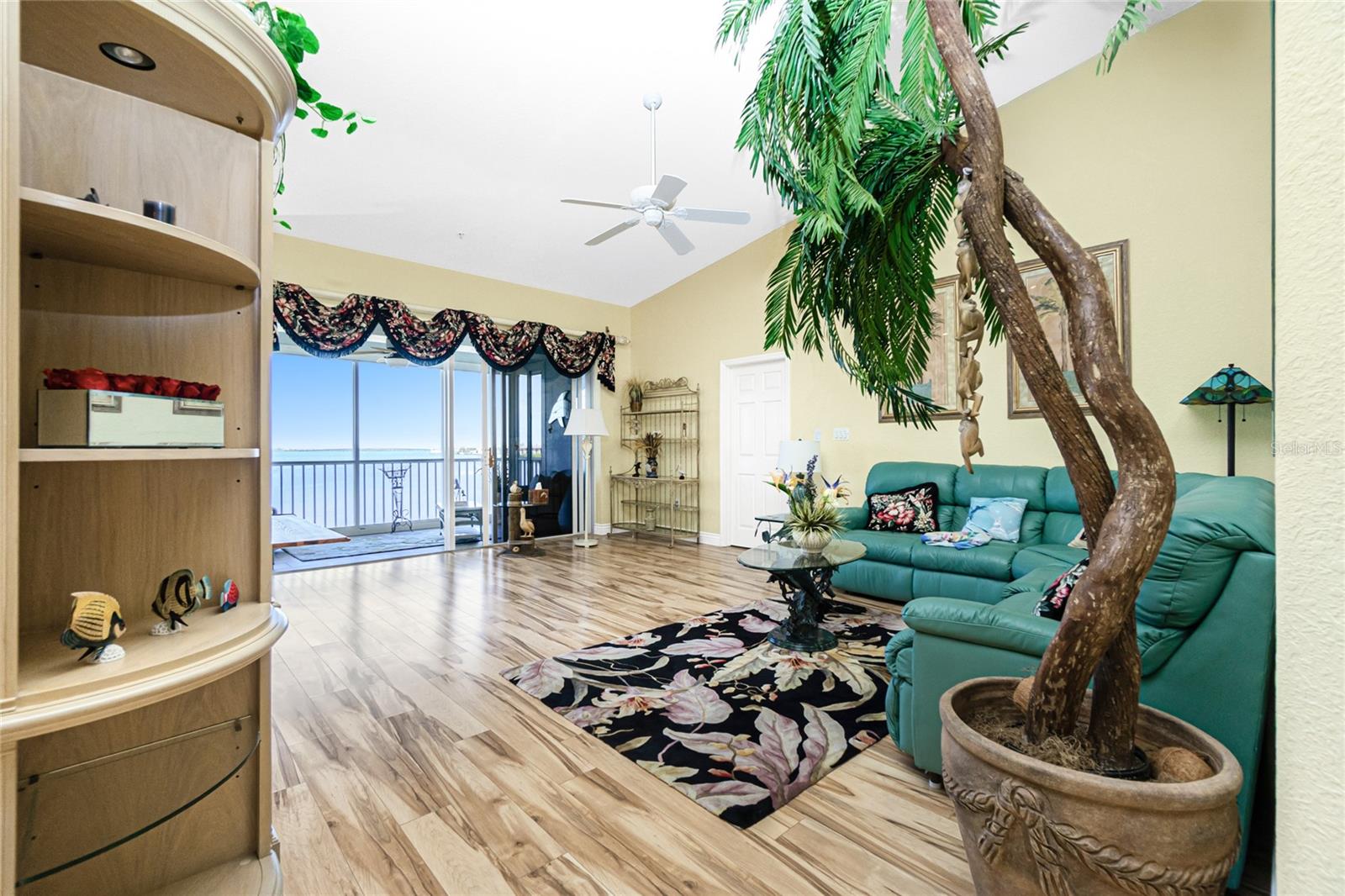 200 Harbor Walk Dr #353 Property Photo 15