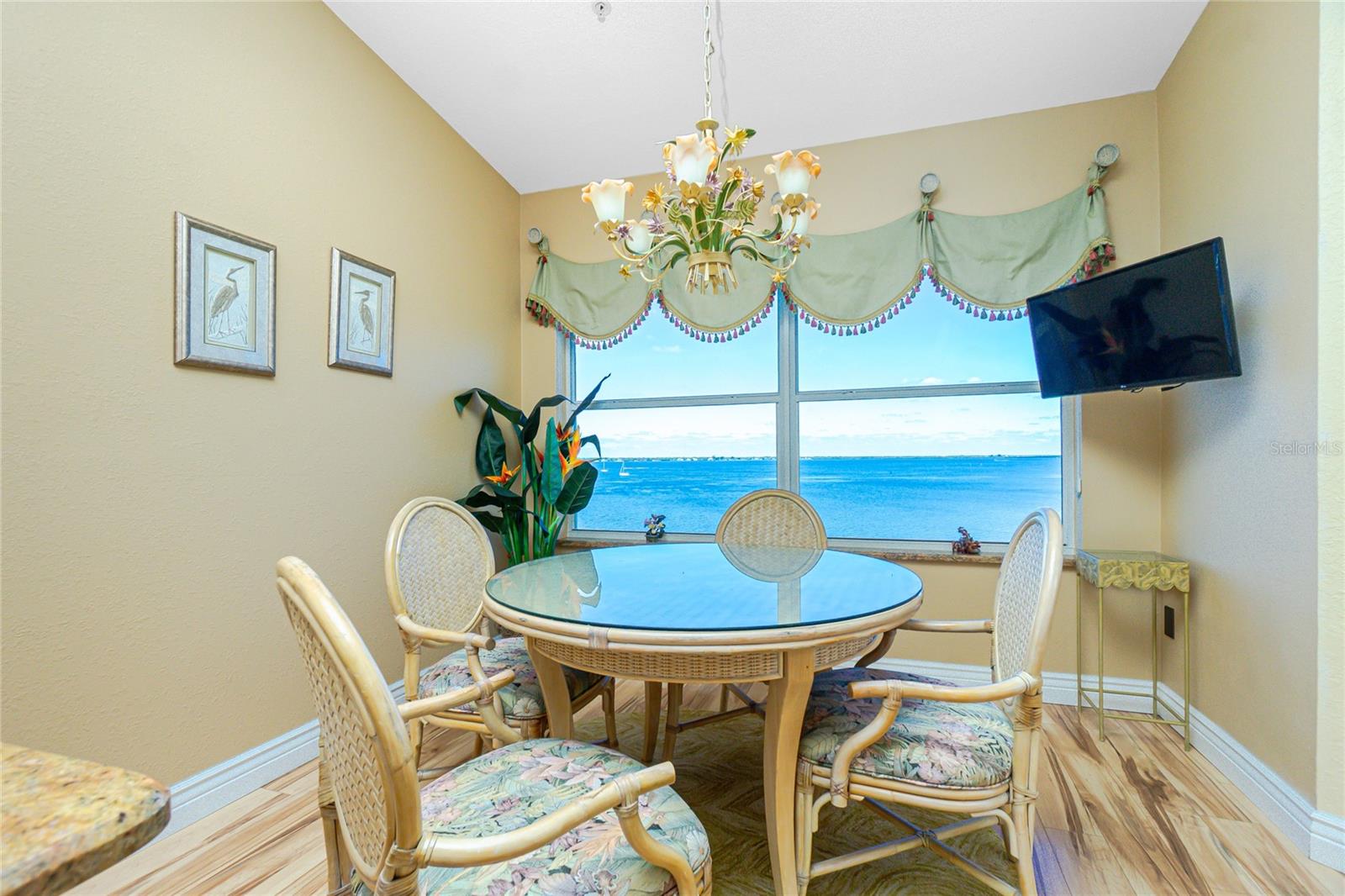 200 Harbor Walk Dr #353 Property Photo 19