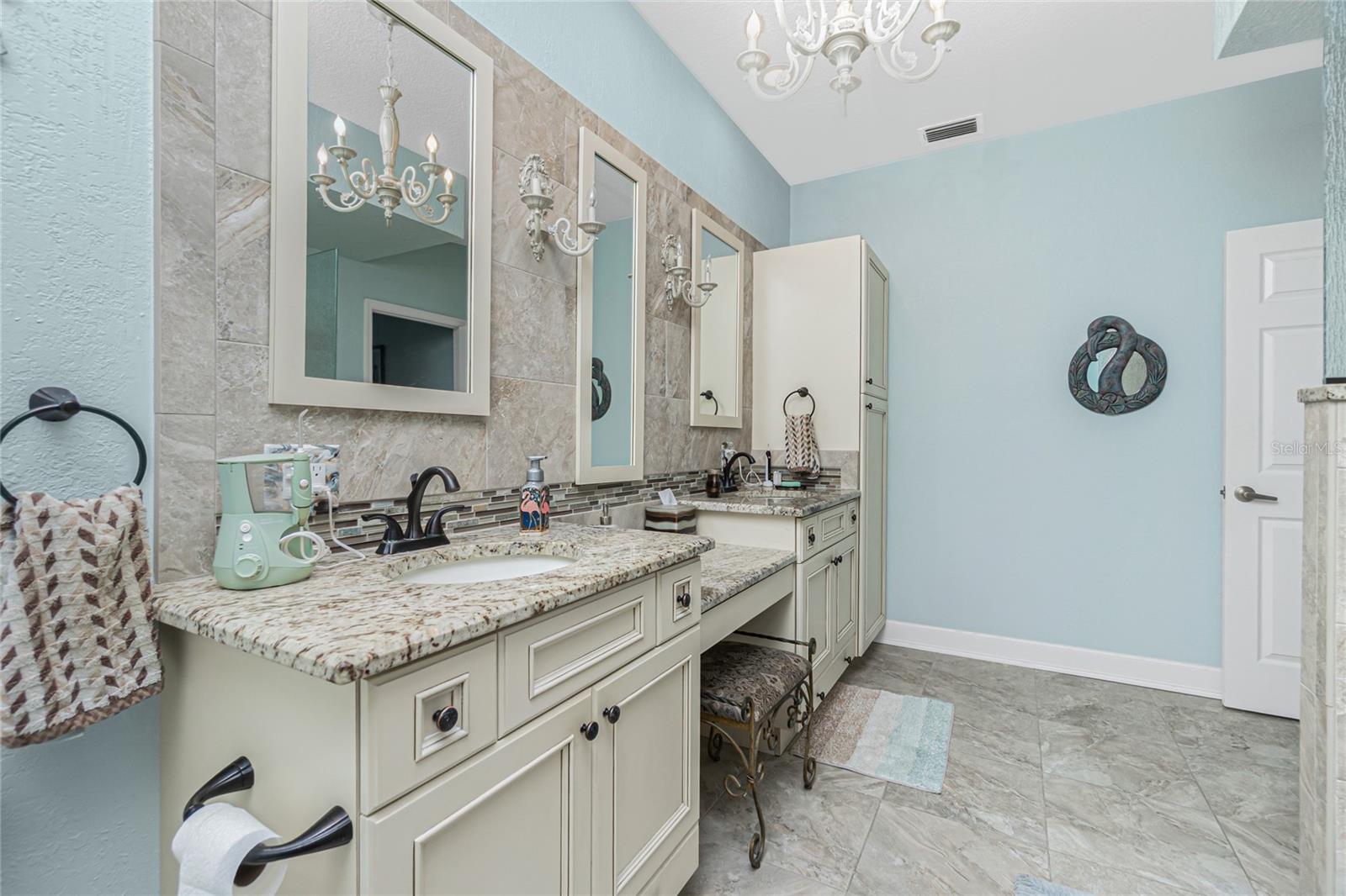 200 Harbor Walk Dr #353 Property Photo 39