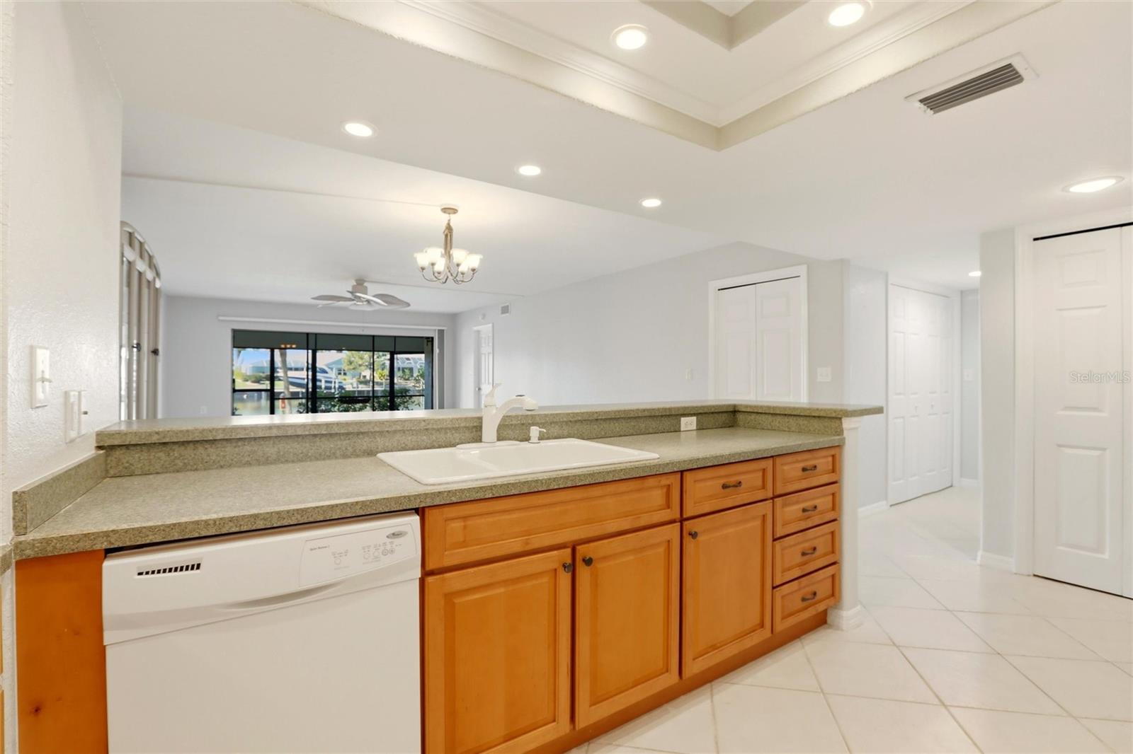 601 Shreve St #25a Property Photo 14