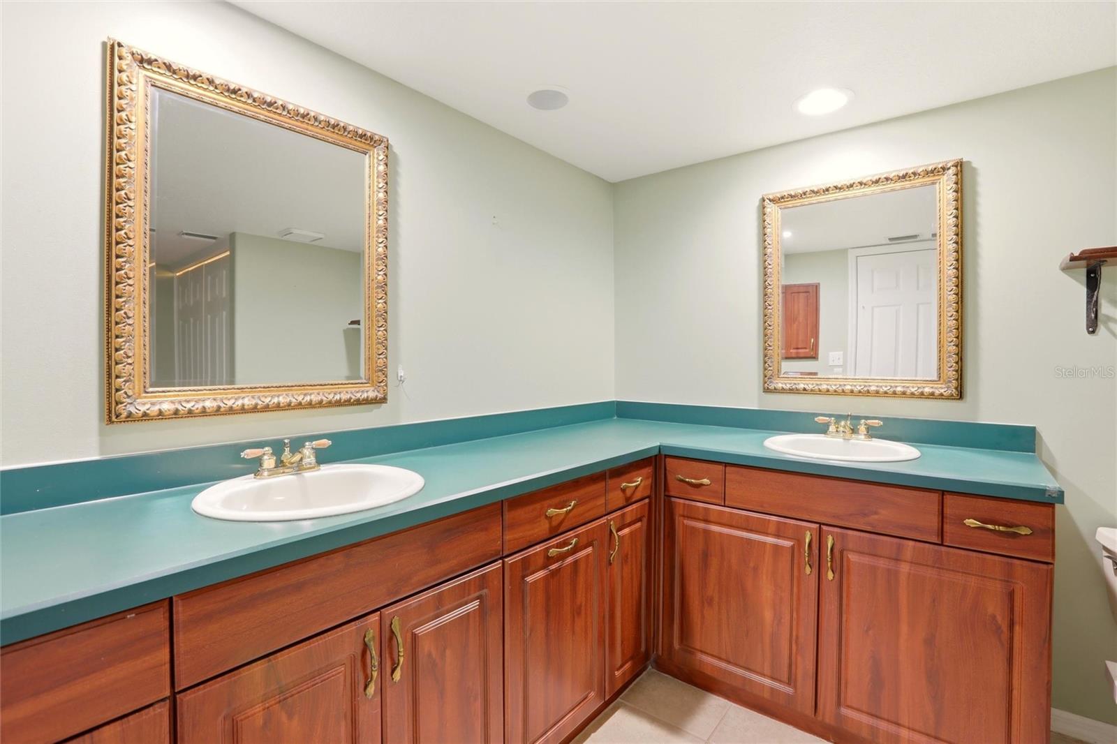 601 Shreve St #25a Property Photo 20