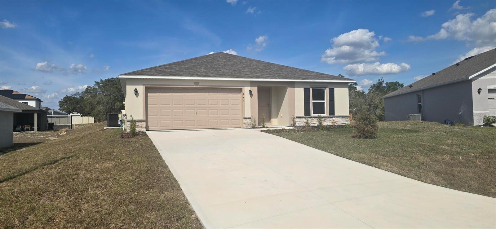 1723 Redfin Way Property Photo 2